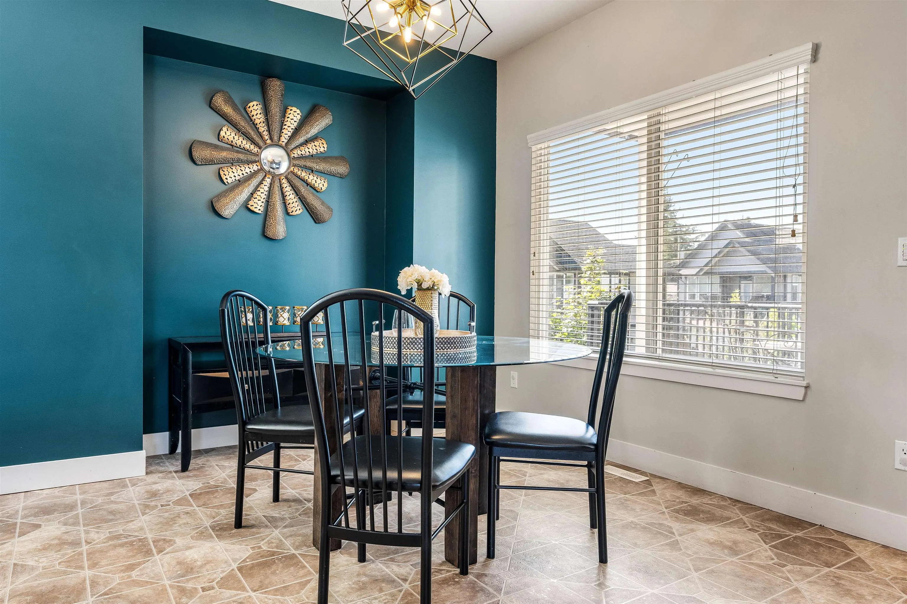 3 46238 Strathcona Road