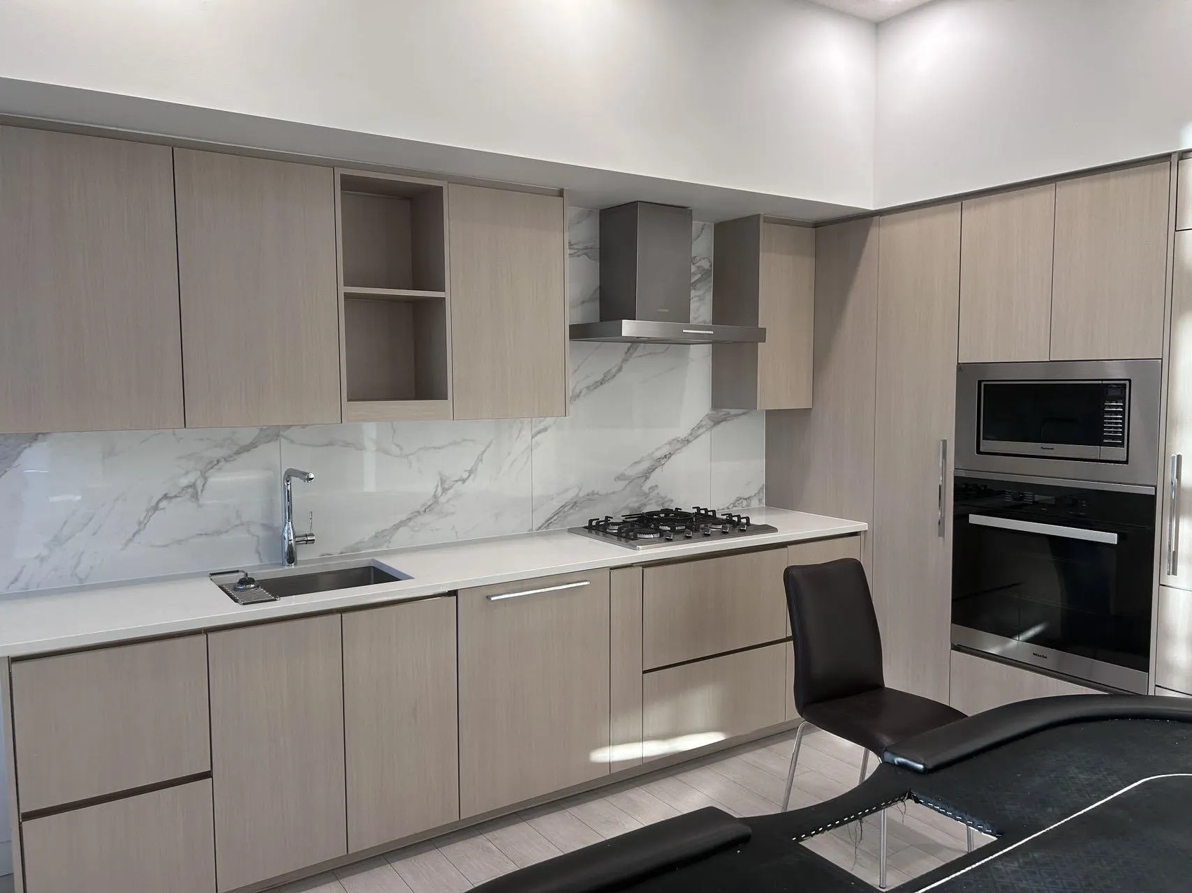 TH-03 8555 Capstan Way