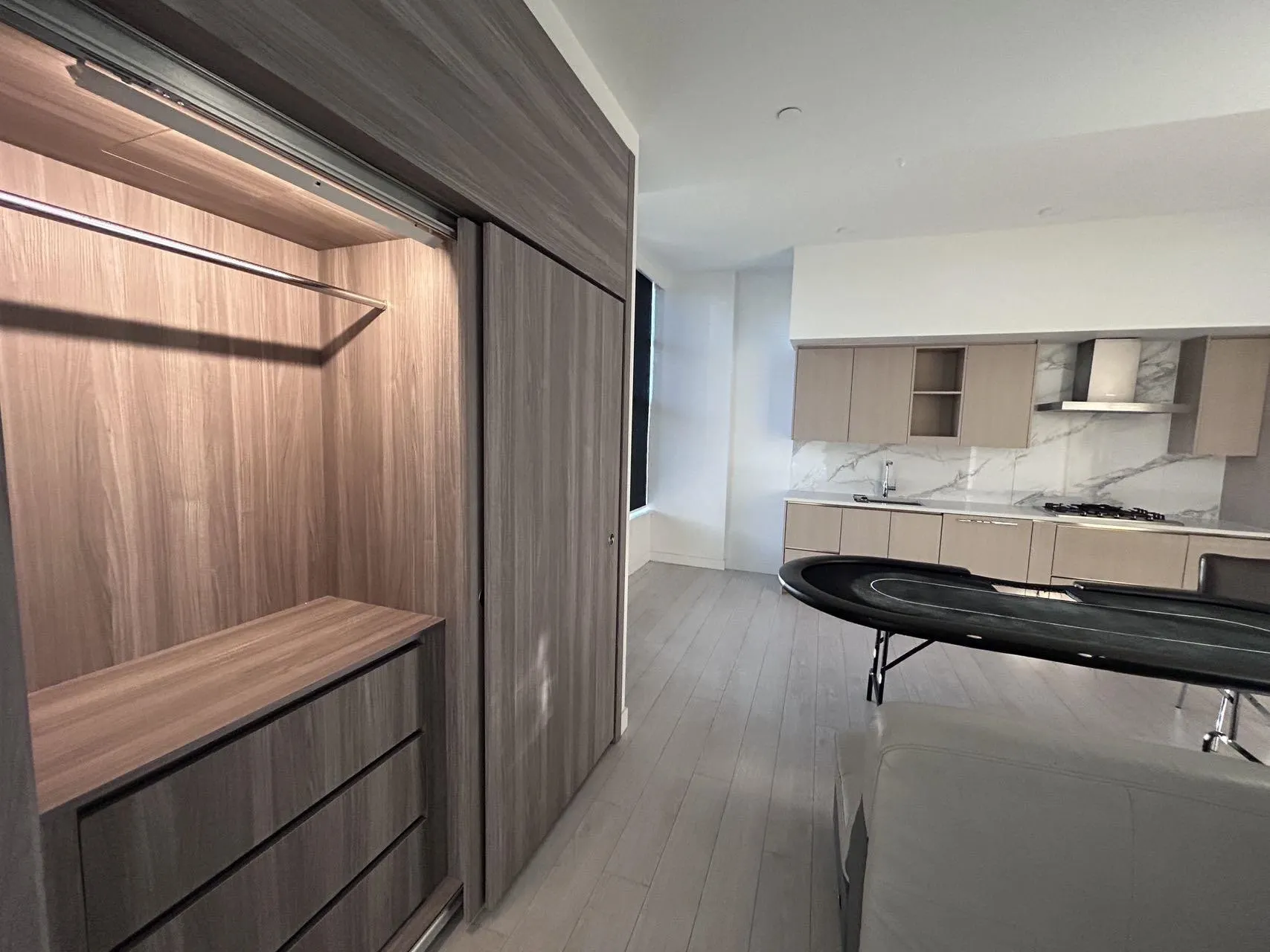 TH-03 8555 Capstan Way