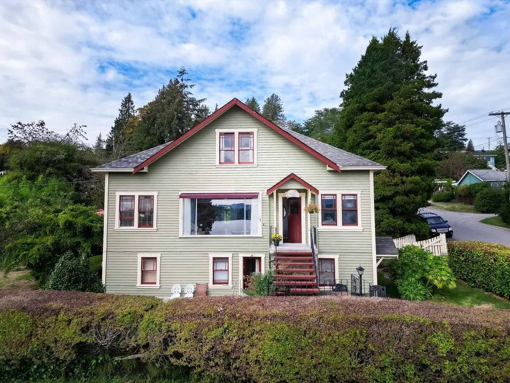 589 Seaview Road