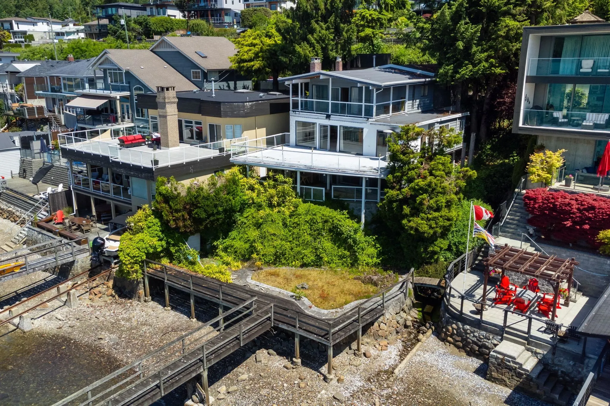 1208 Alderside Road