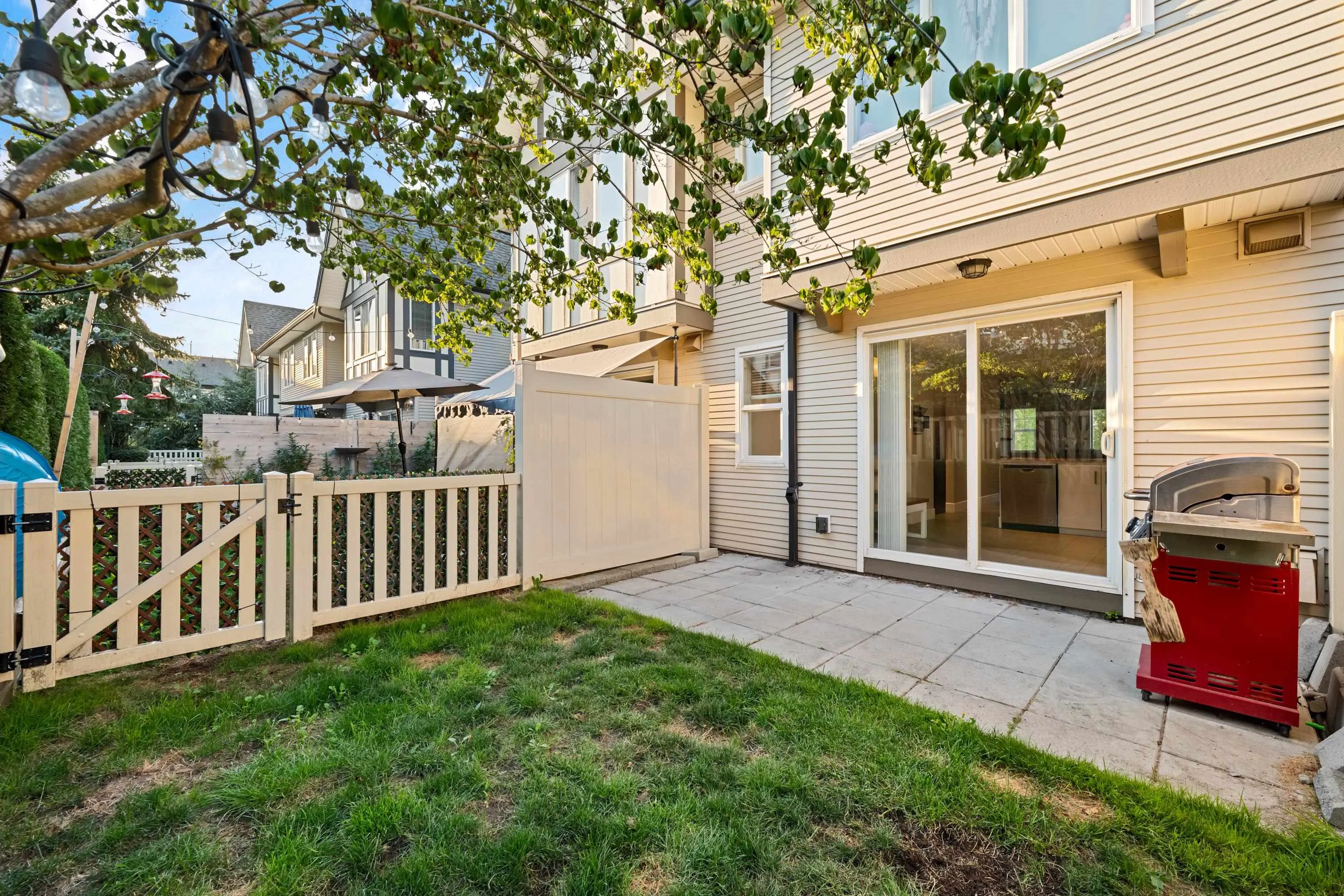 90 20875 80 Avenue