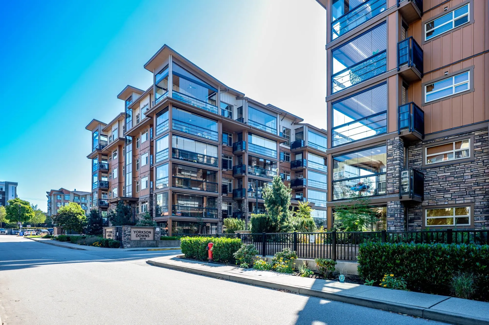 B222 20716 Willoughby Town Center Drive
