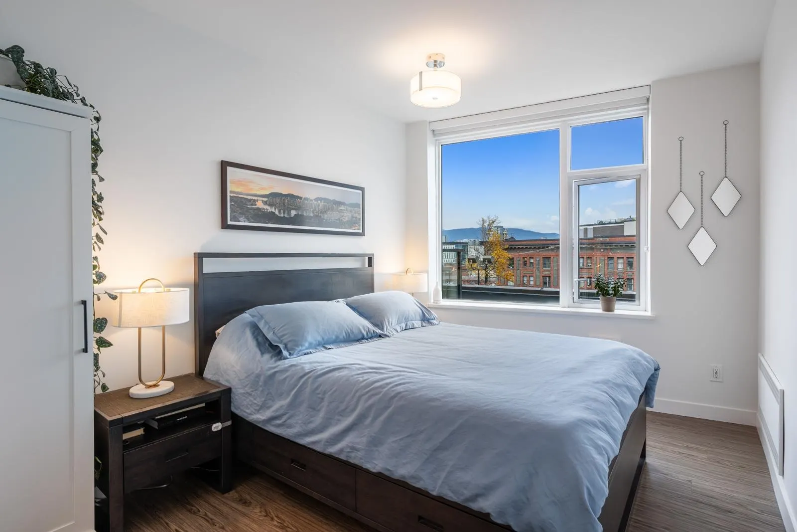 306 209 E 7th Avenue