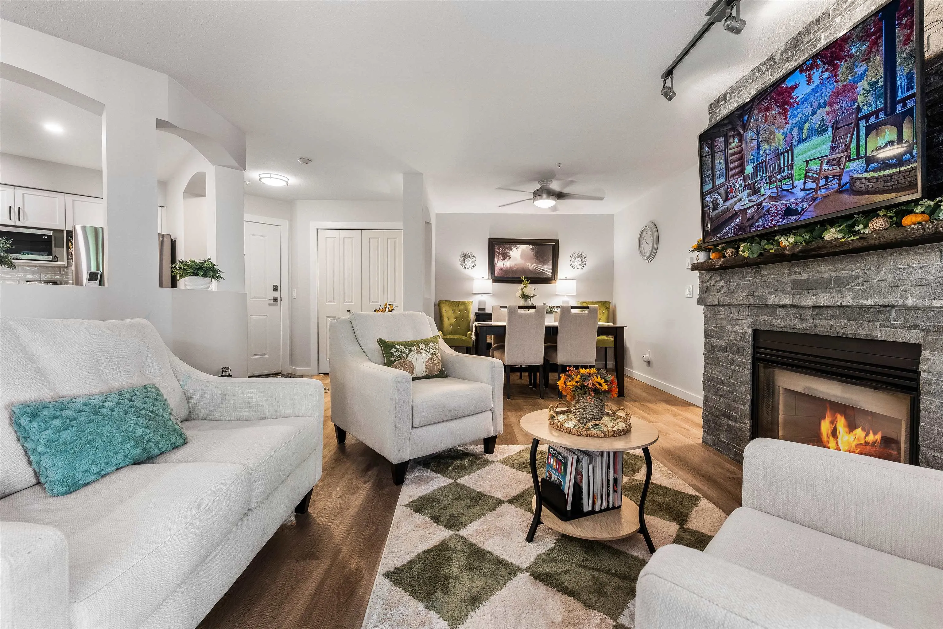 210 20976 56 Avenue