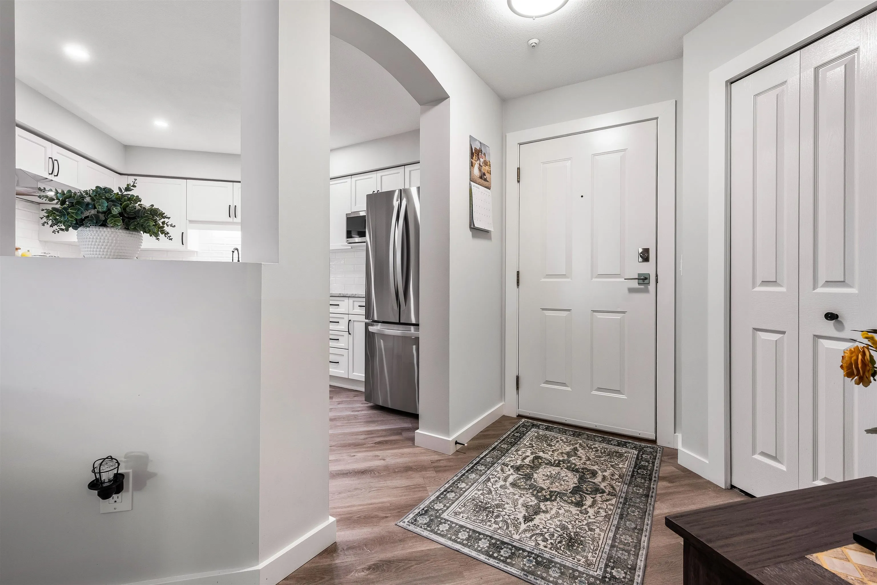 210 20976 56 Avenue