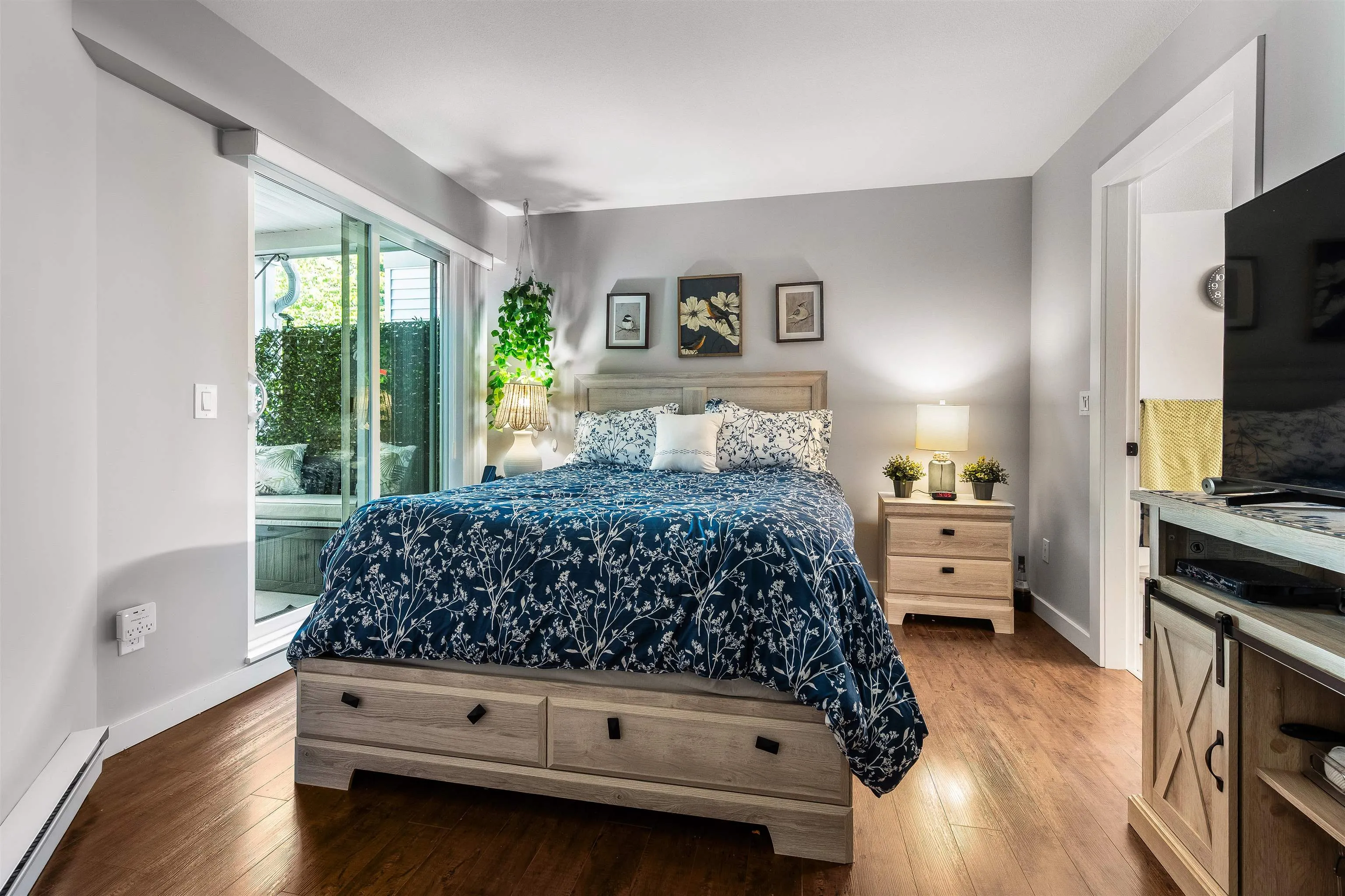 210 20976 56 Avenue