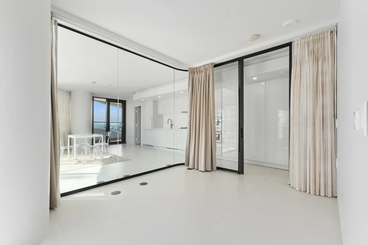 2708 1033 Nelson Street