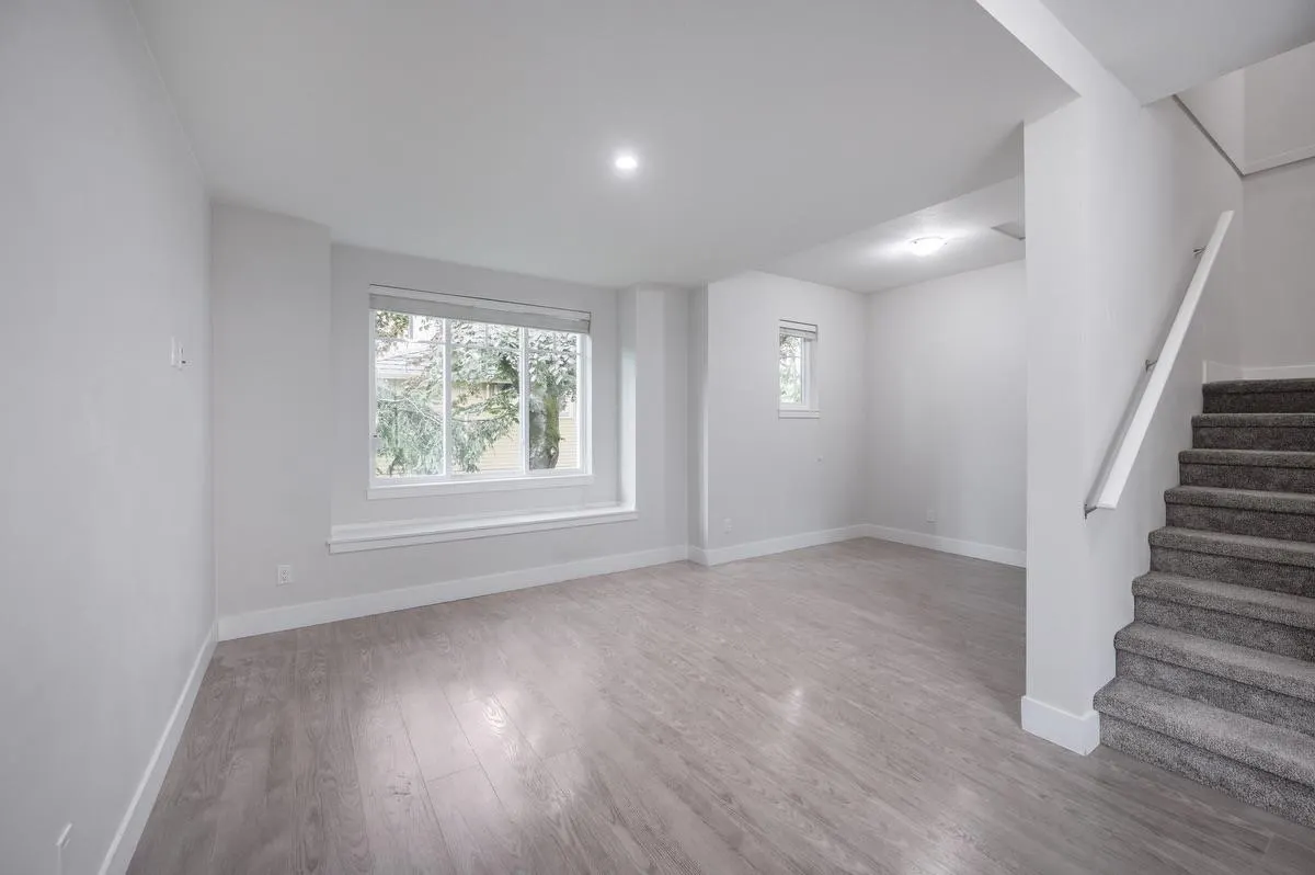16 9780 General Currie Road
