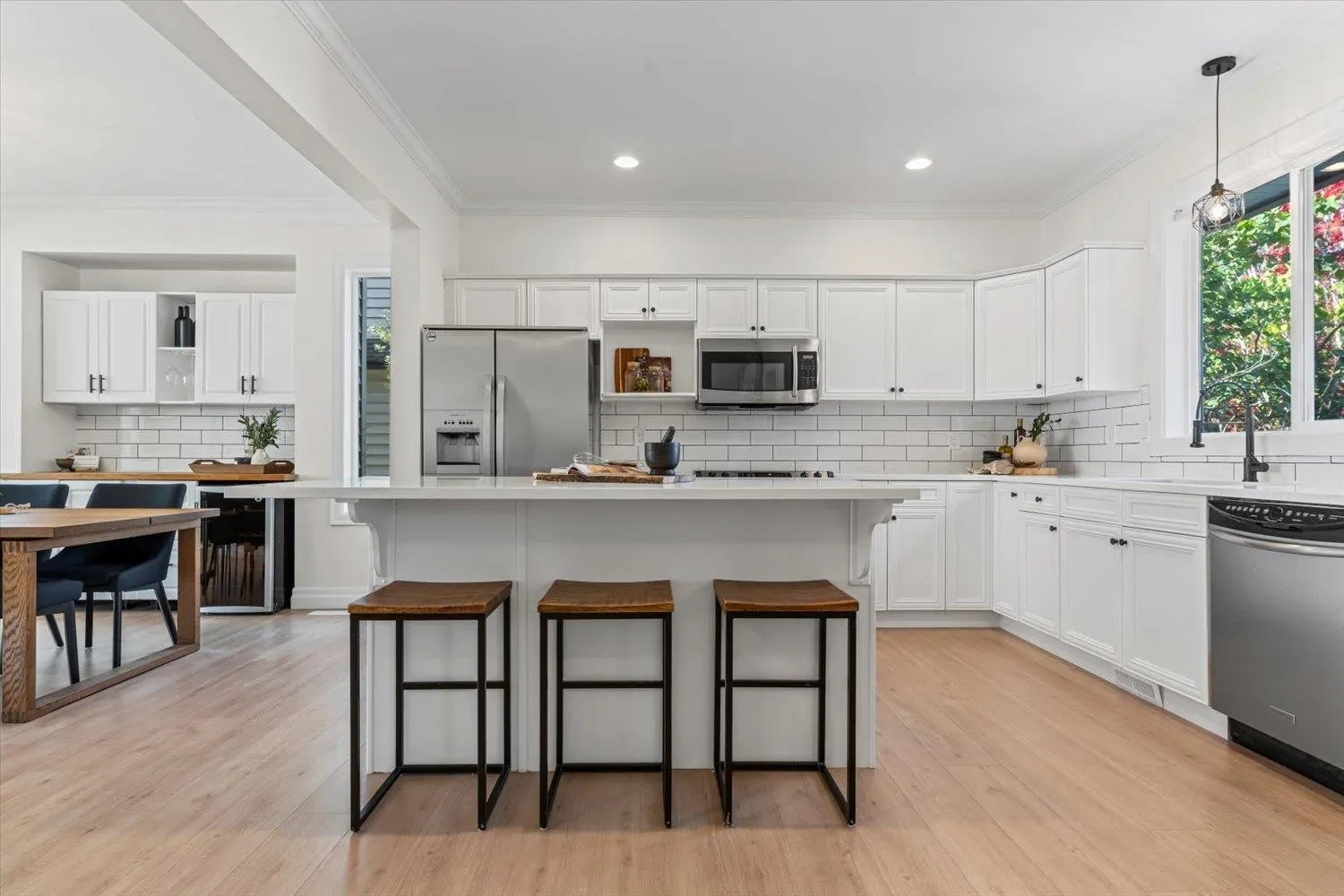 5211 Bridlewood Drive