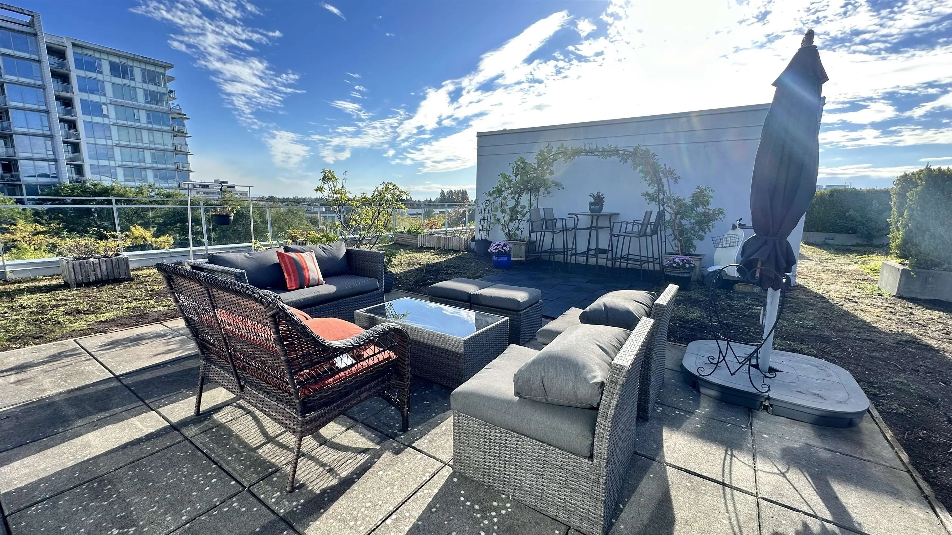 6003 5511 Hollybridge Way