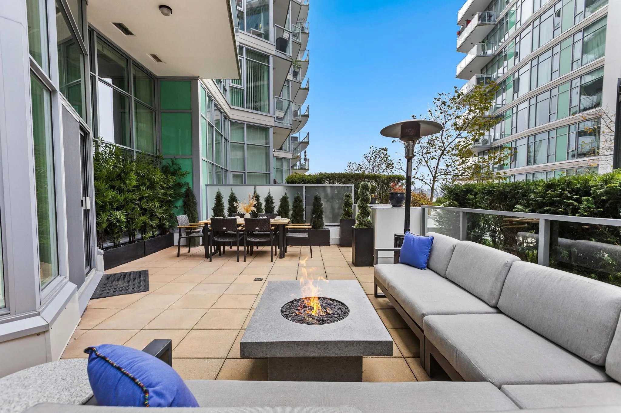 104 199 Victory Ship Way