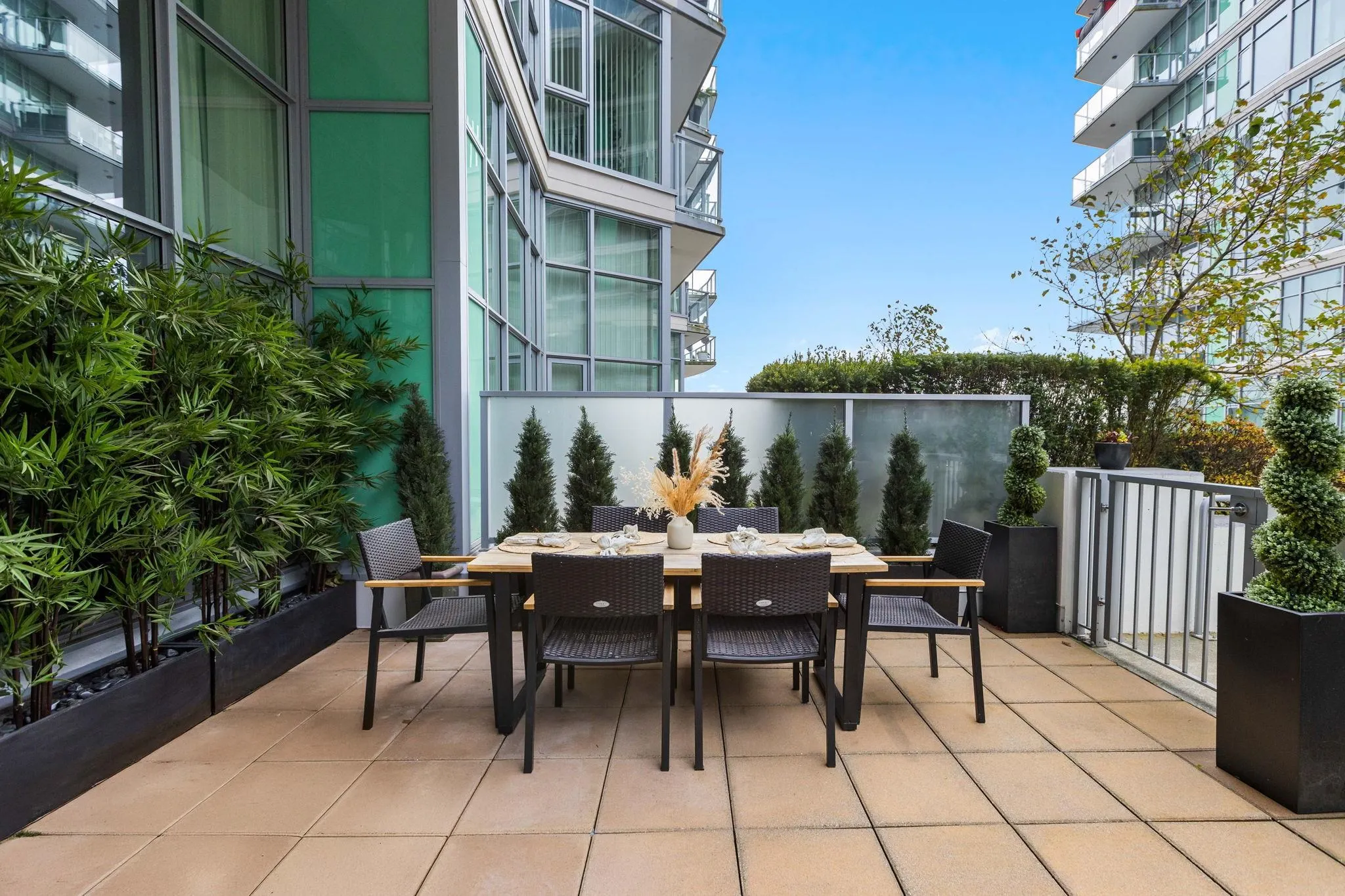 104 199 Victory Ship Way