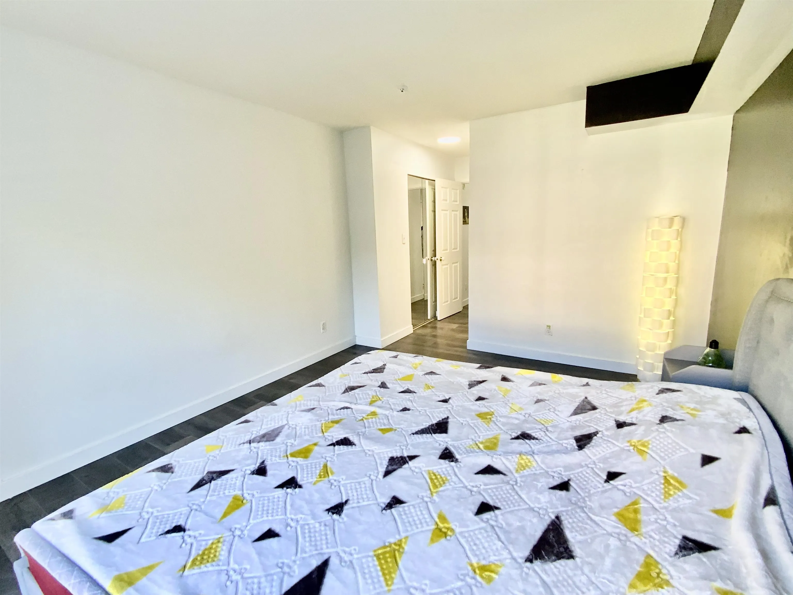 213 13727 74 Avenue
