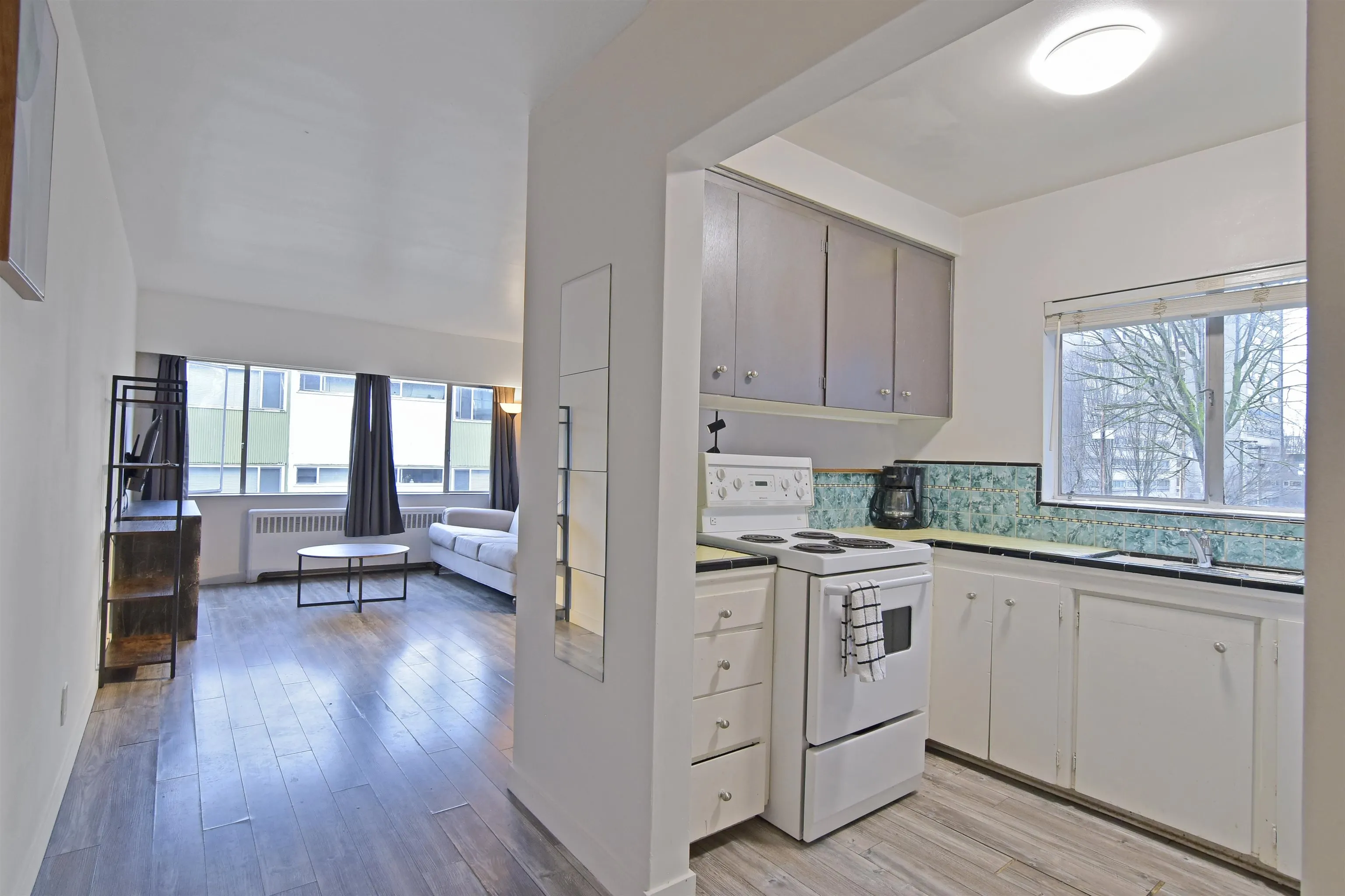 108 - PROMO 1540 Haro Street