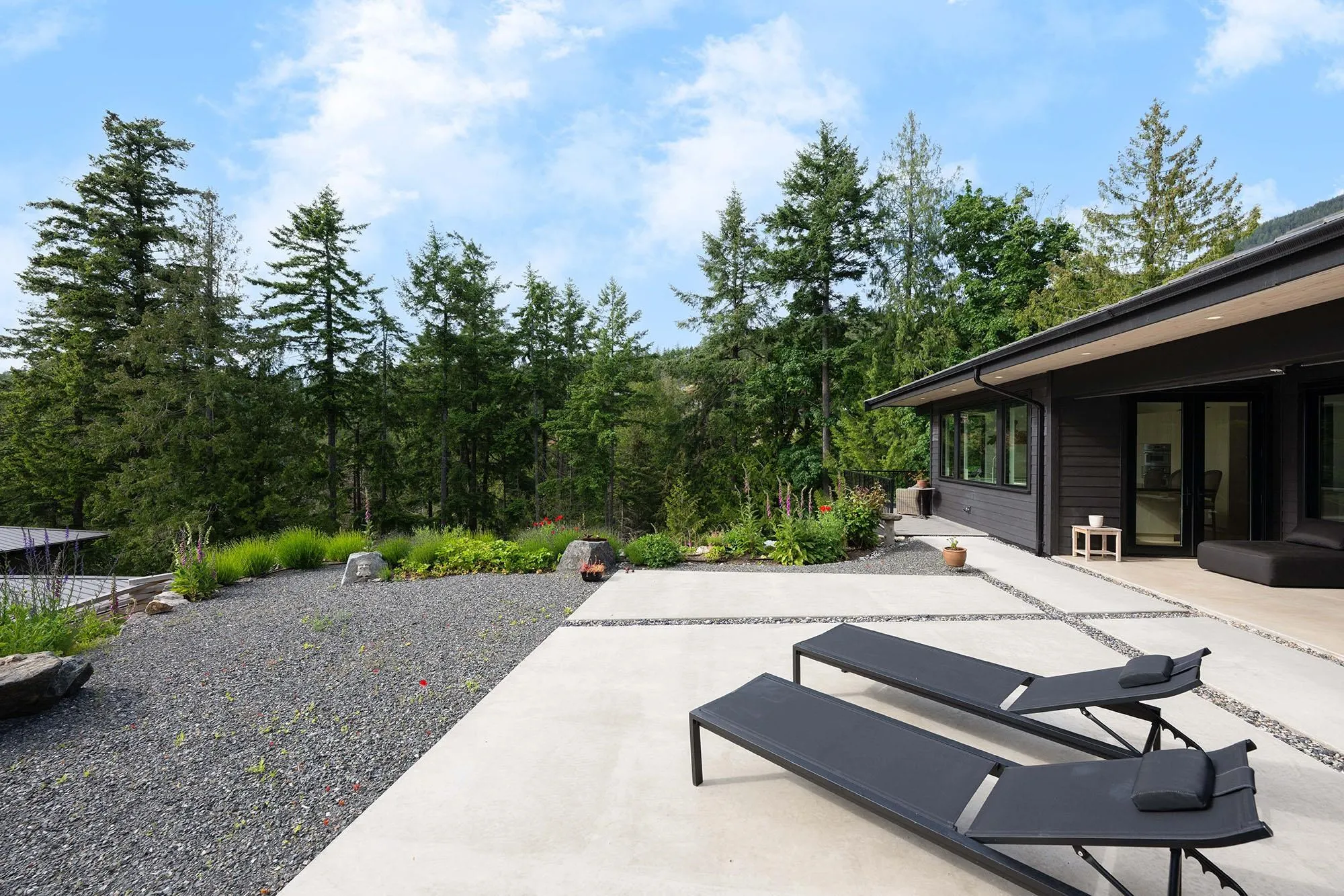 1620 Evergreen Lane