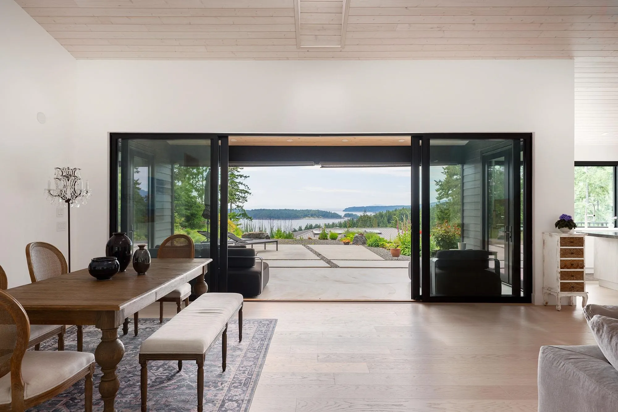 1620 Evergreen Lane