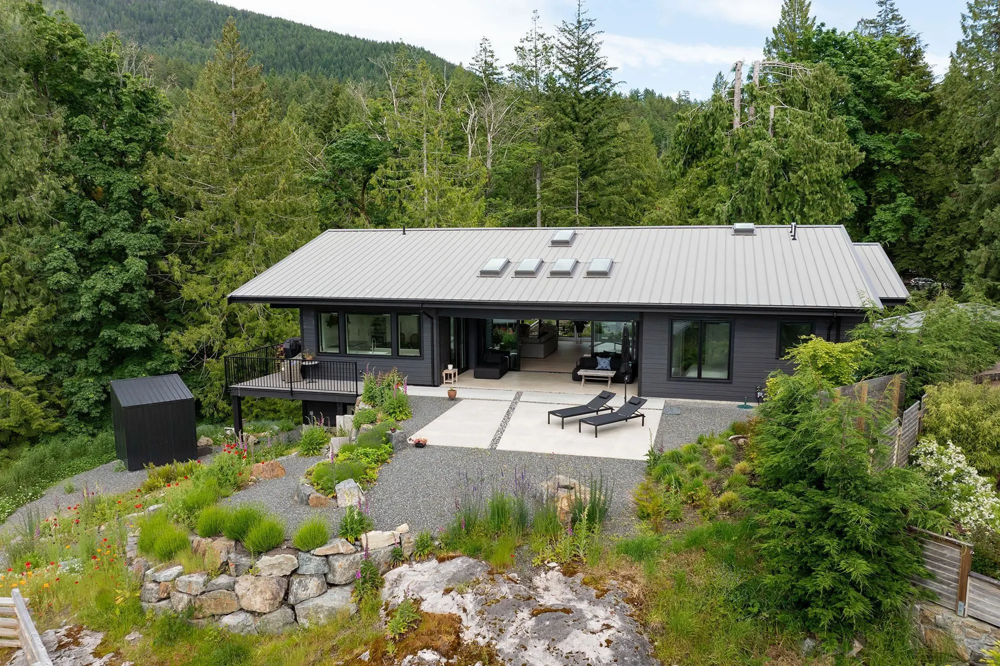 1620 Evergreen Lane