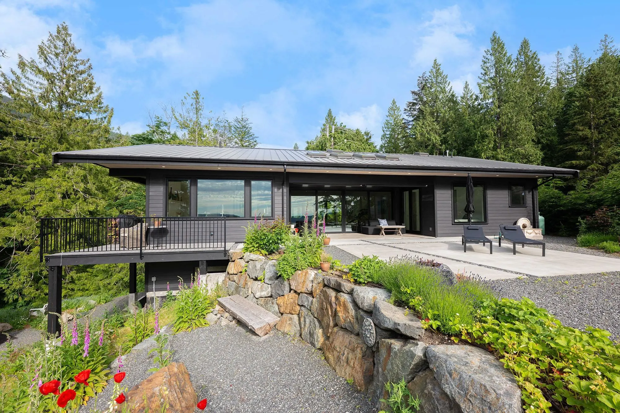 1620 Evergreen Lane