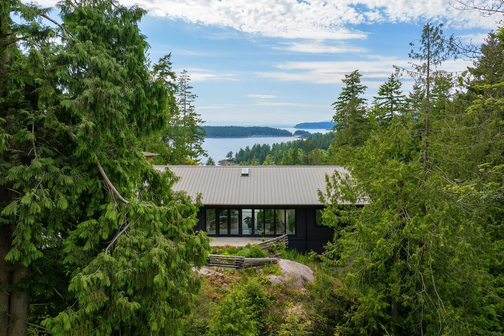 1620 Evergreen Lane