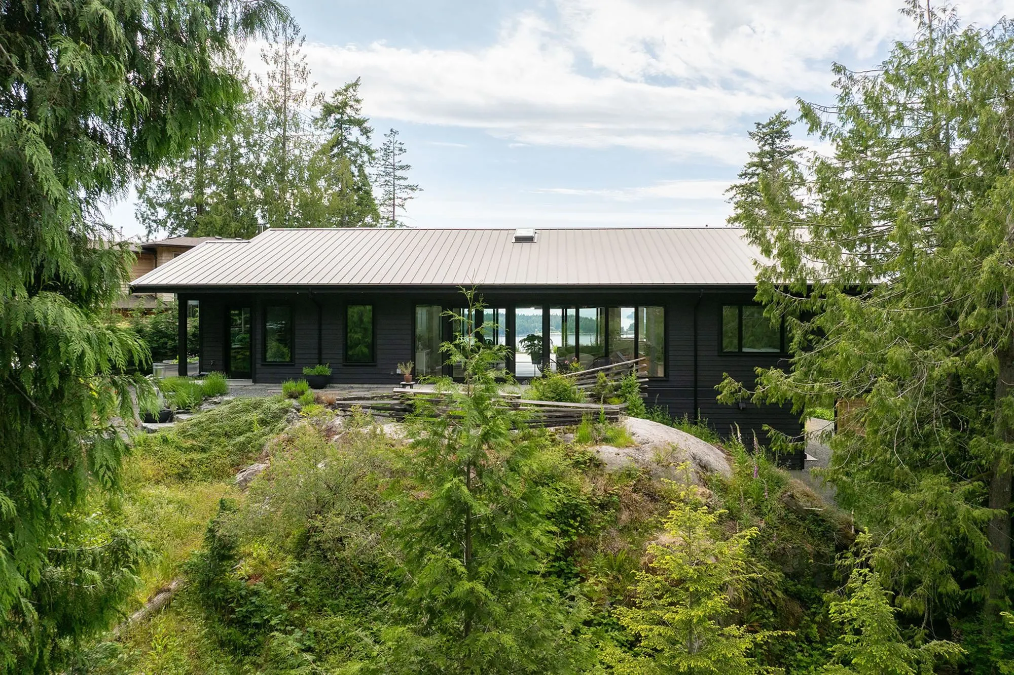 1620 Evergreen Lane
