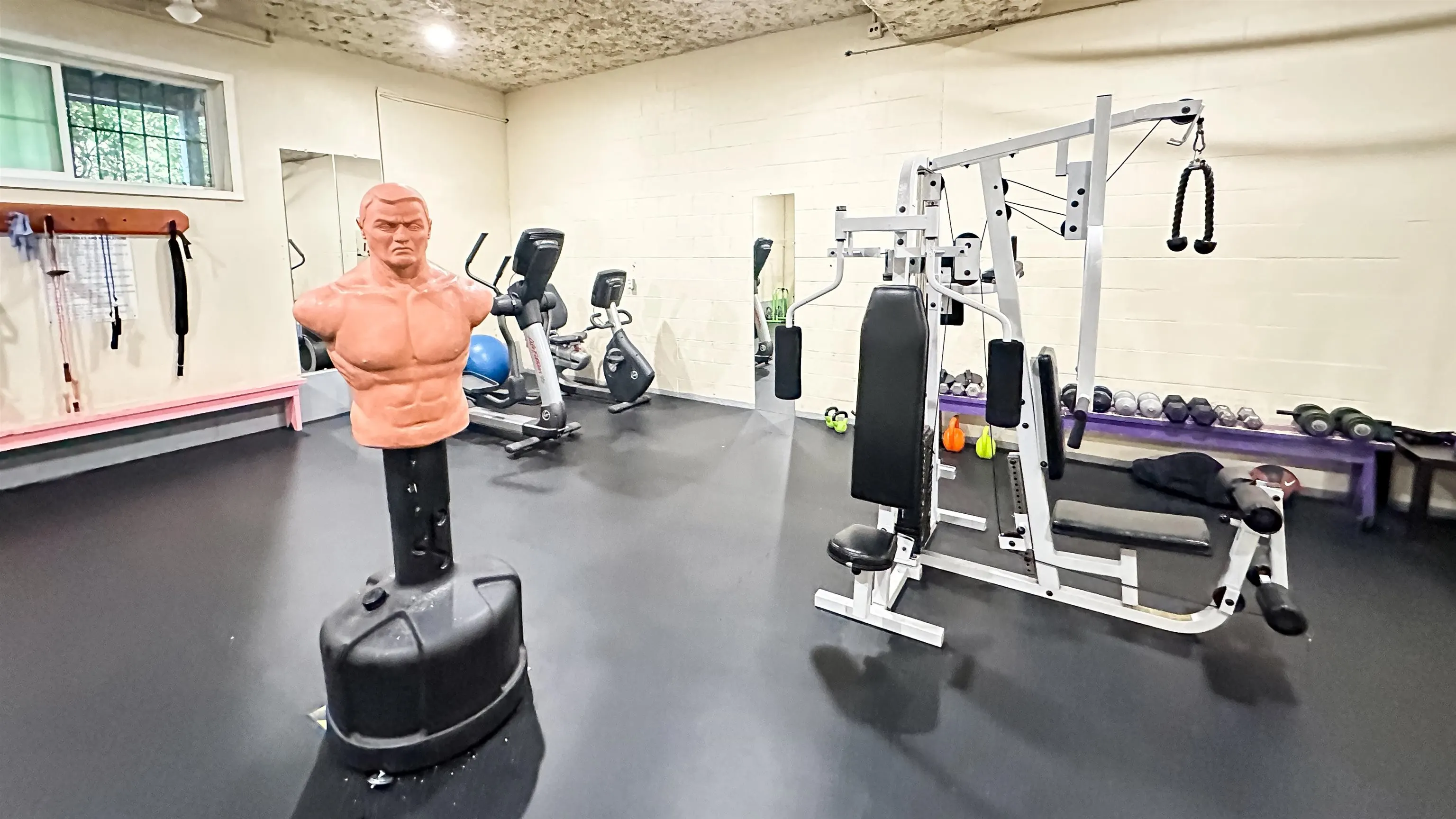 224 202 Westhill Place