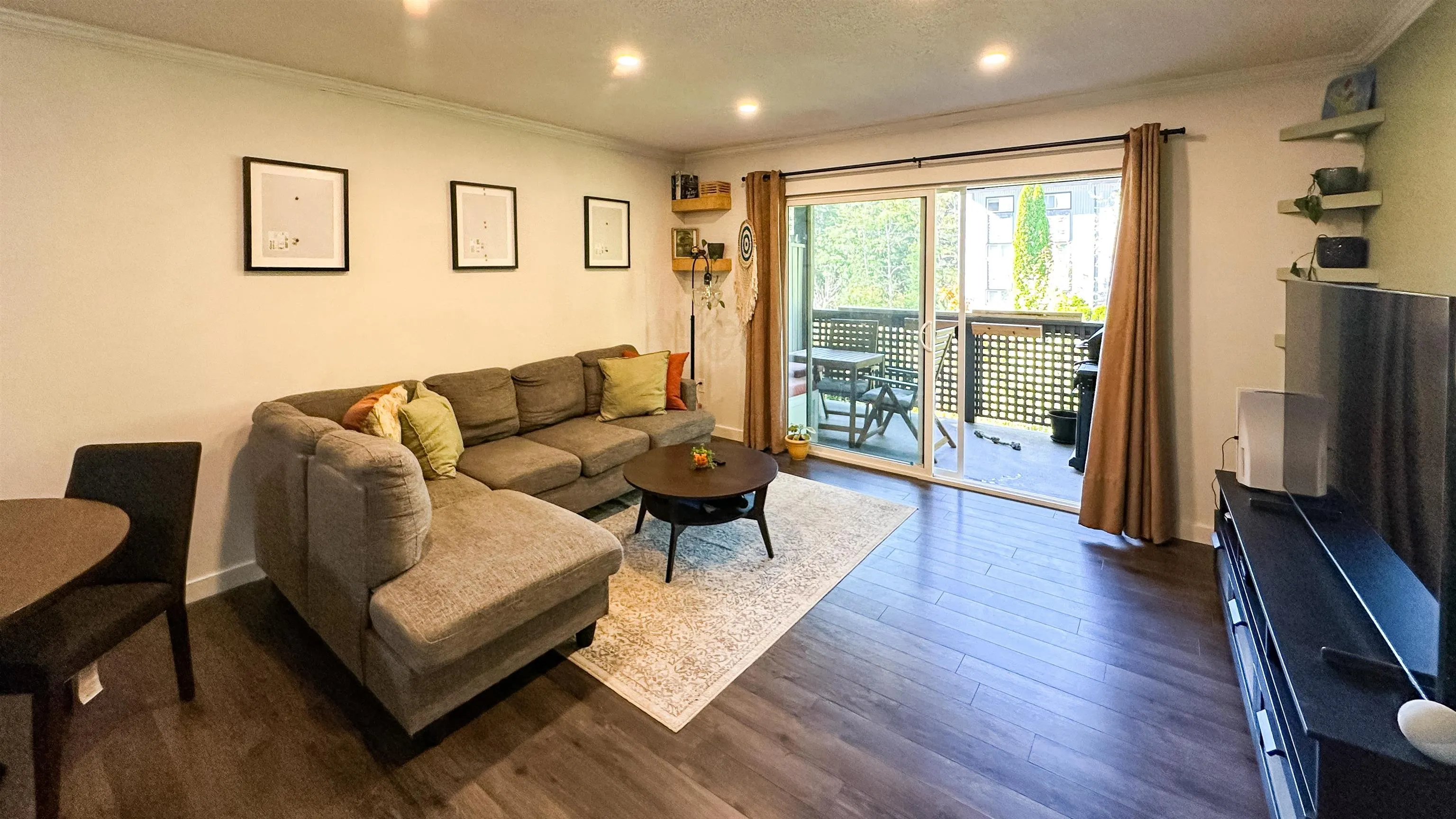 224 202 Westhill Place