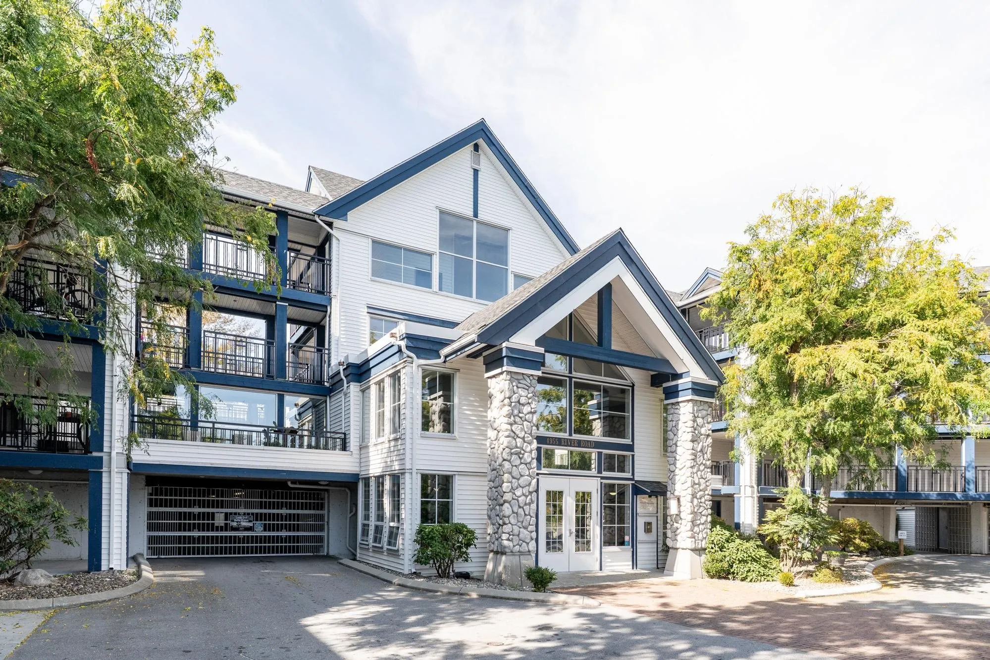 306 4955 River Road