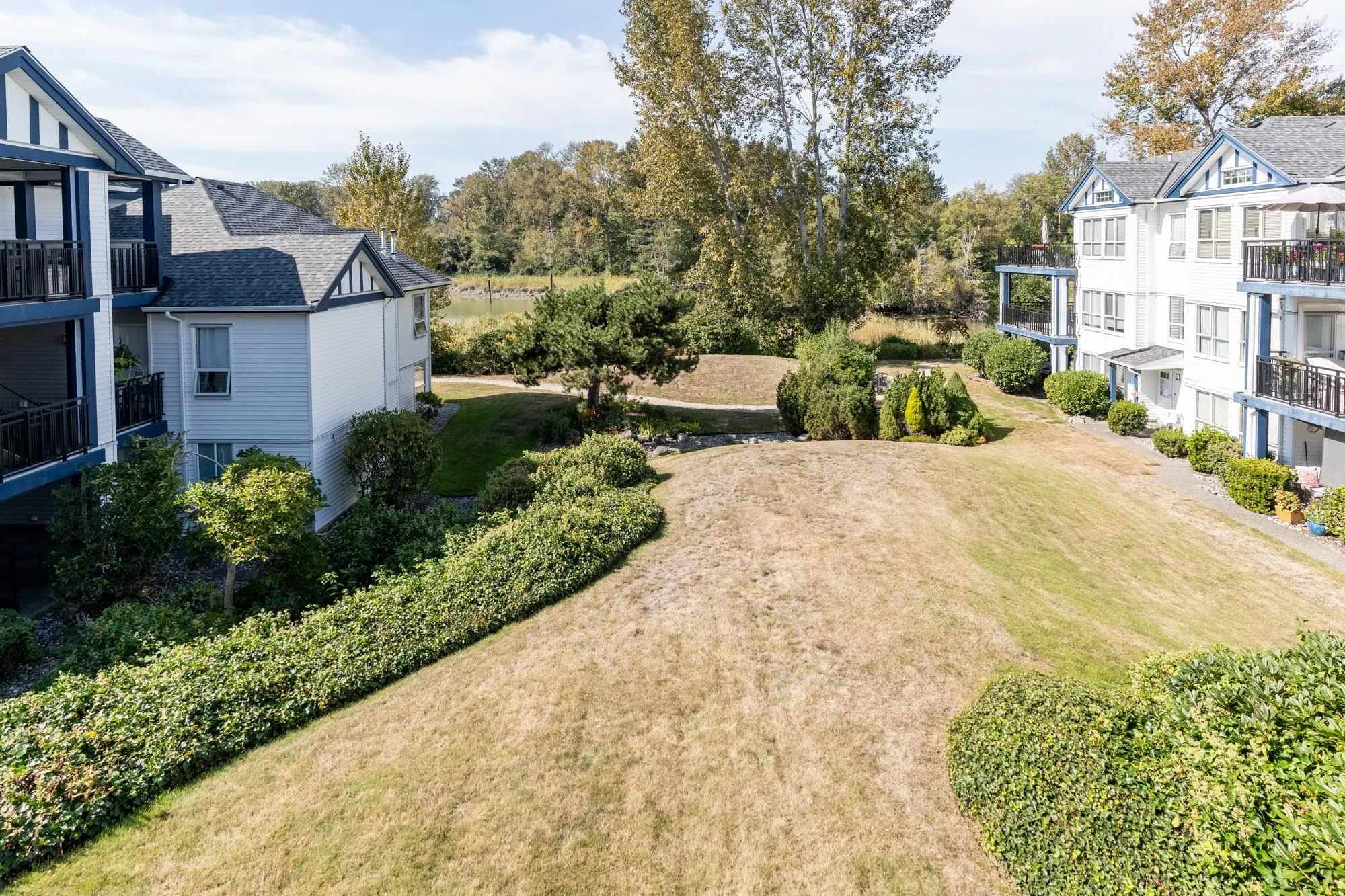 306 4955 River Road