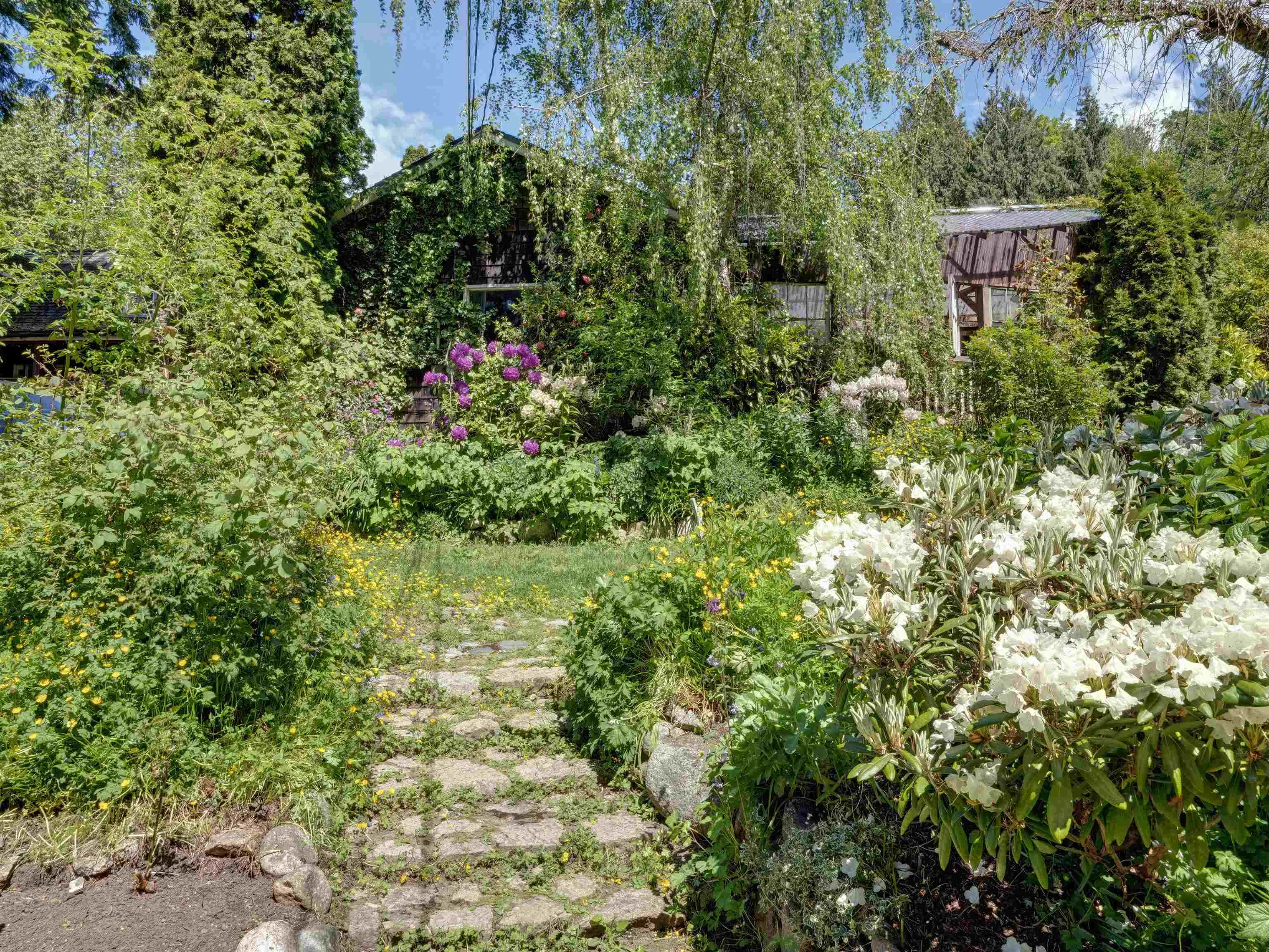 2602 Lower Road