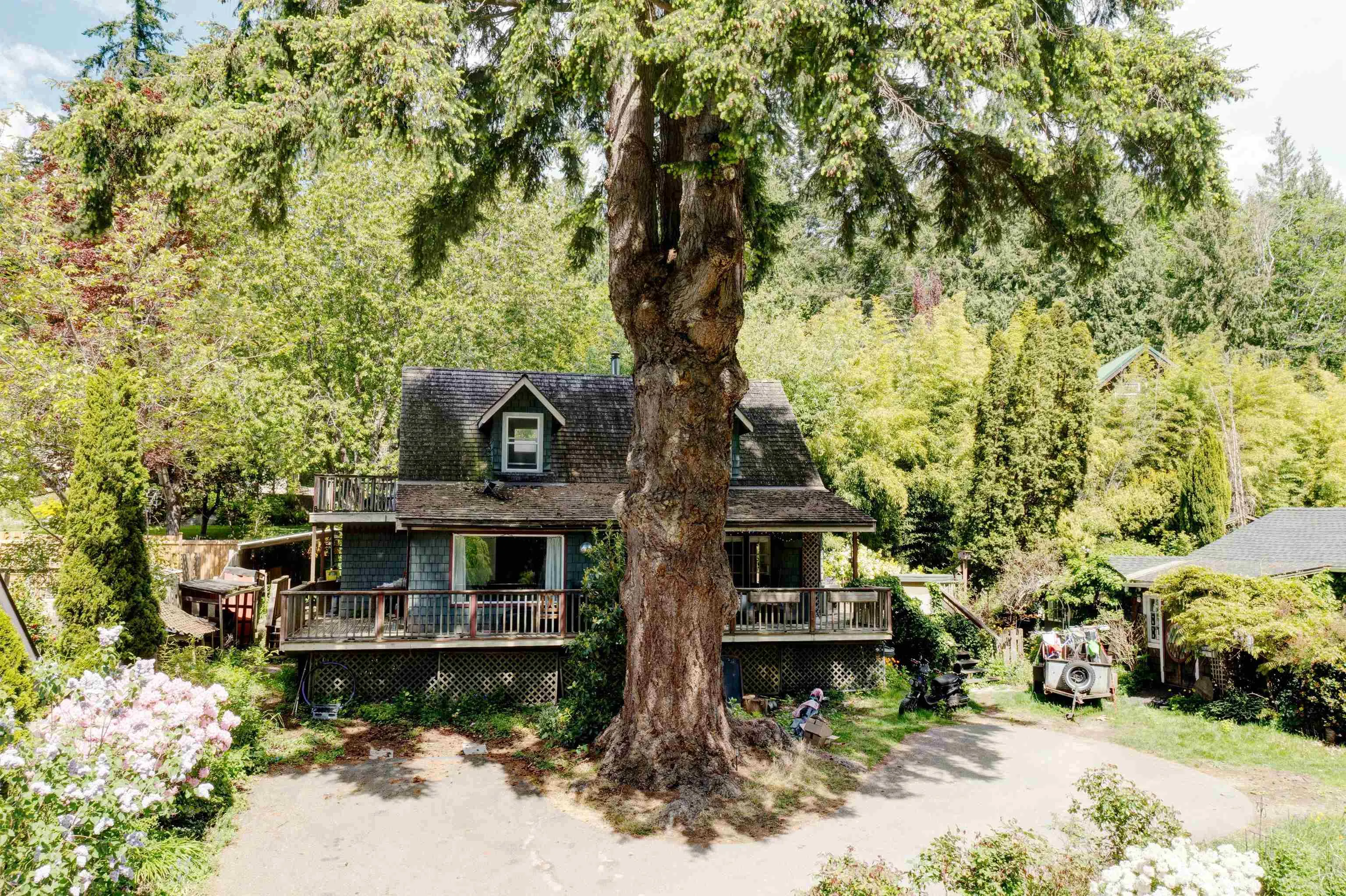 2602 Lower Road
