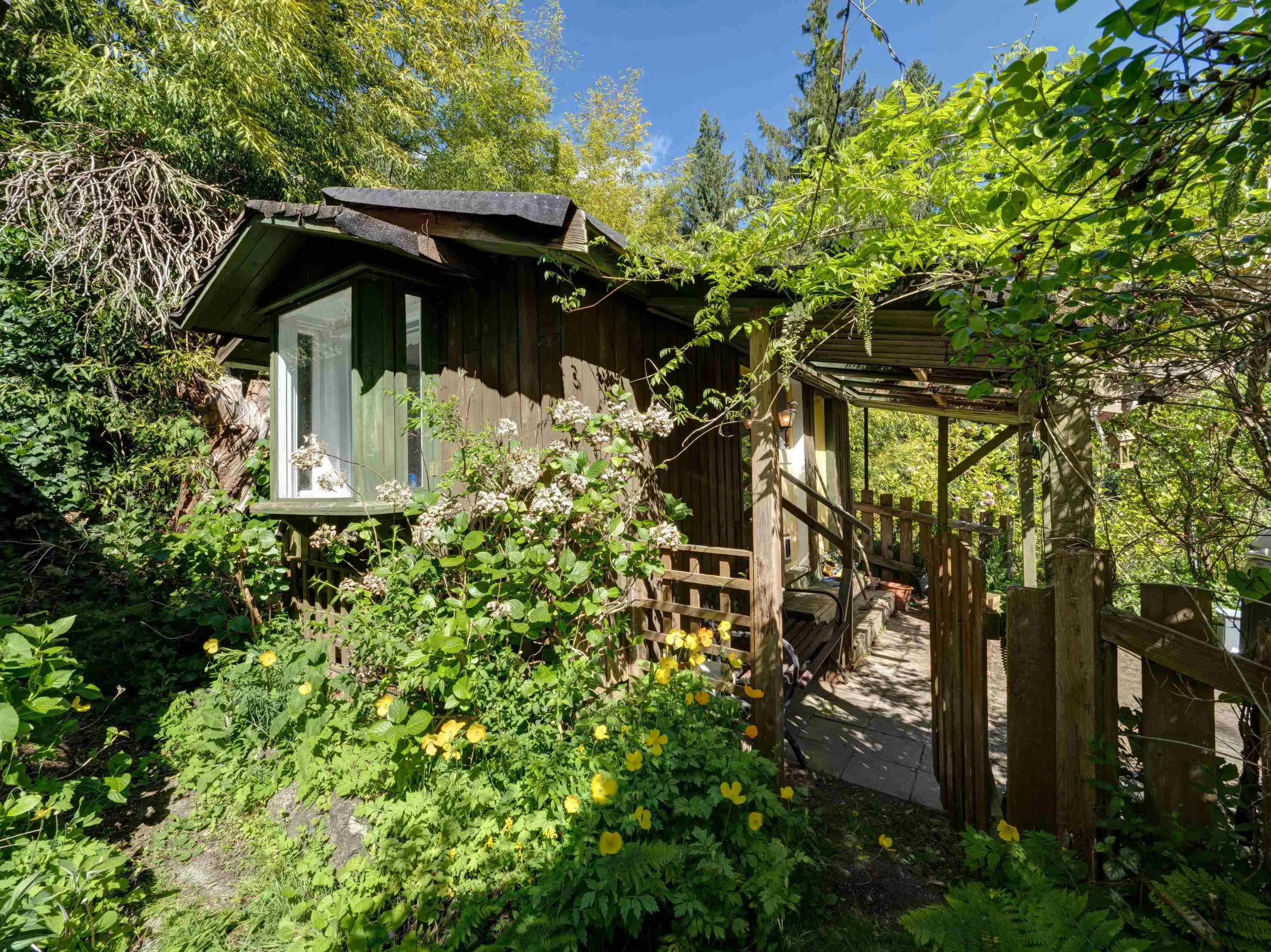 2602 Lower Road