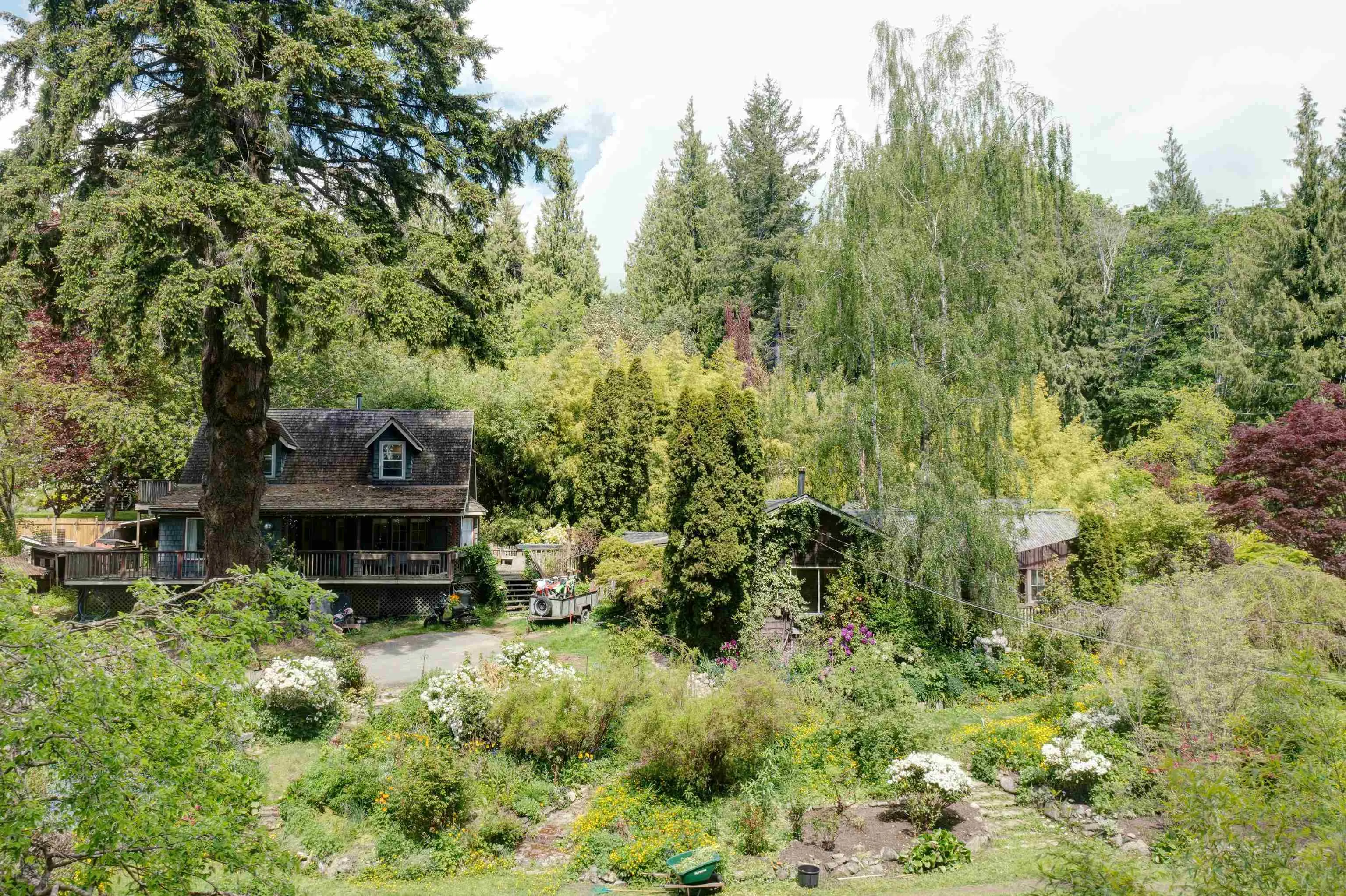 2602 Lower Road