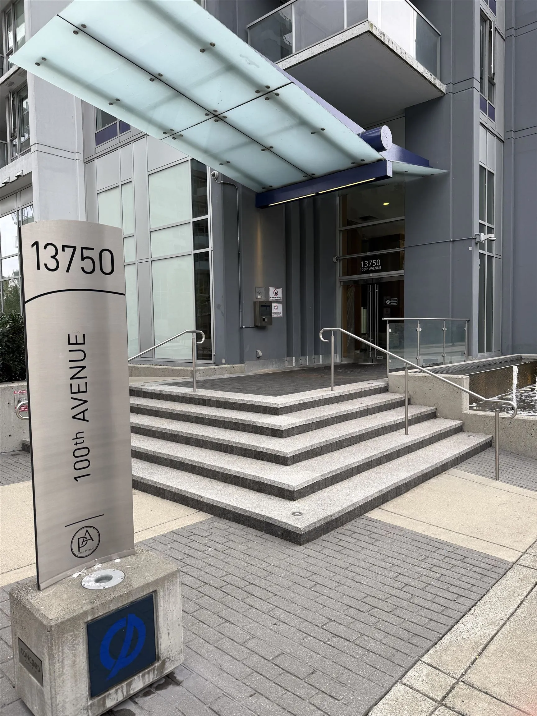 2915 13750 100 Avenue