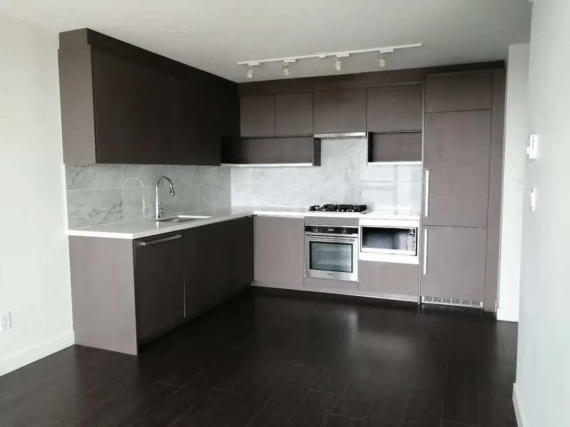 2915 13750 100 Avenue