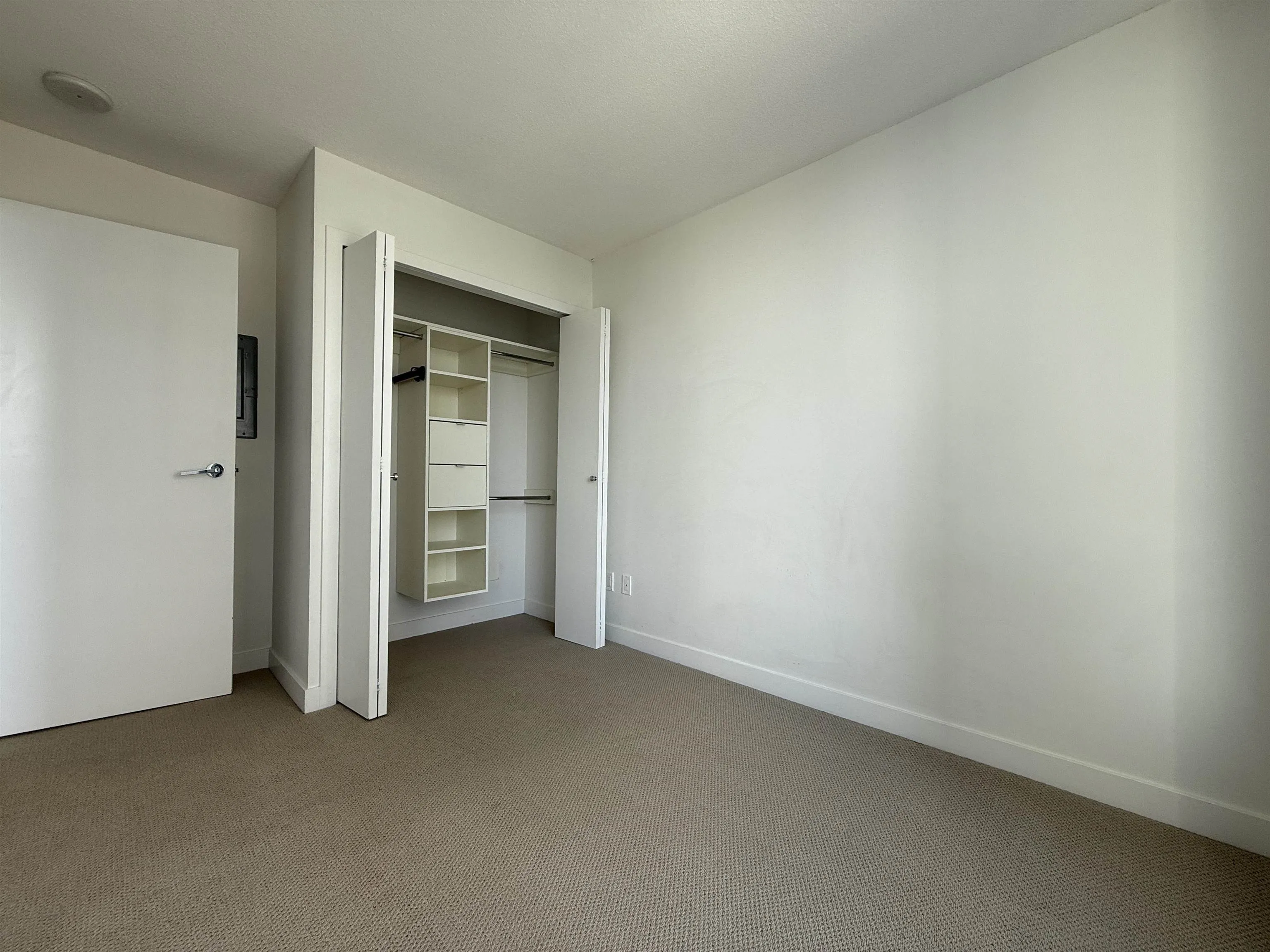 2915 13750 100 Avenue