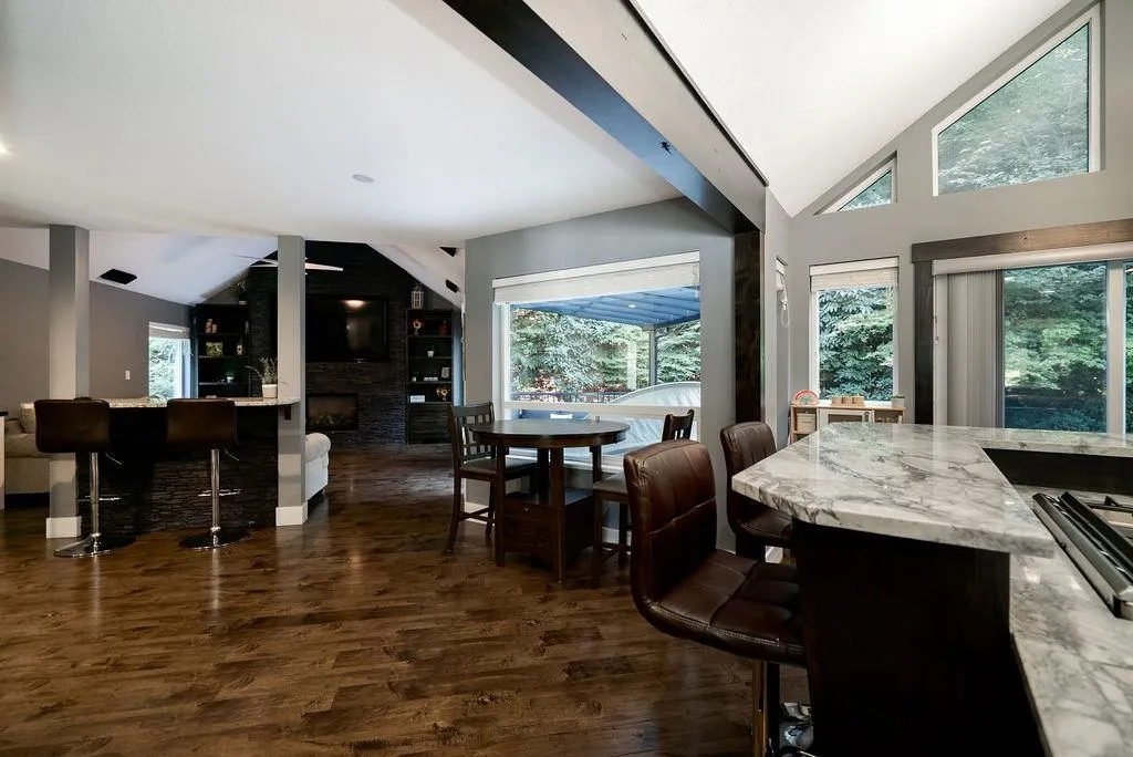 30210 Keystone Avenue