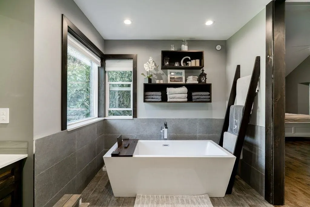 30210 Keystone Avenue