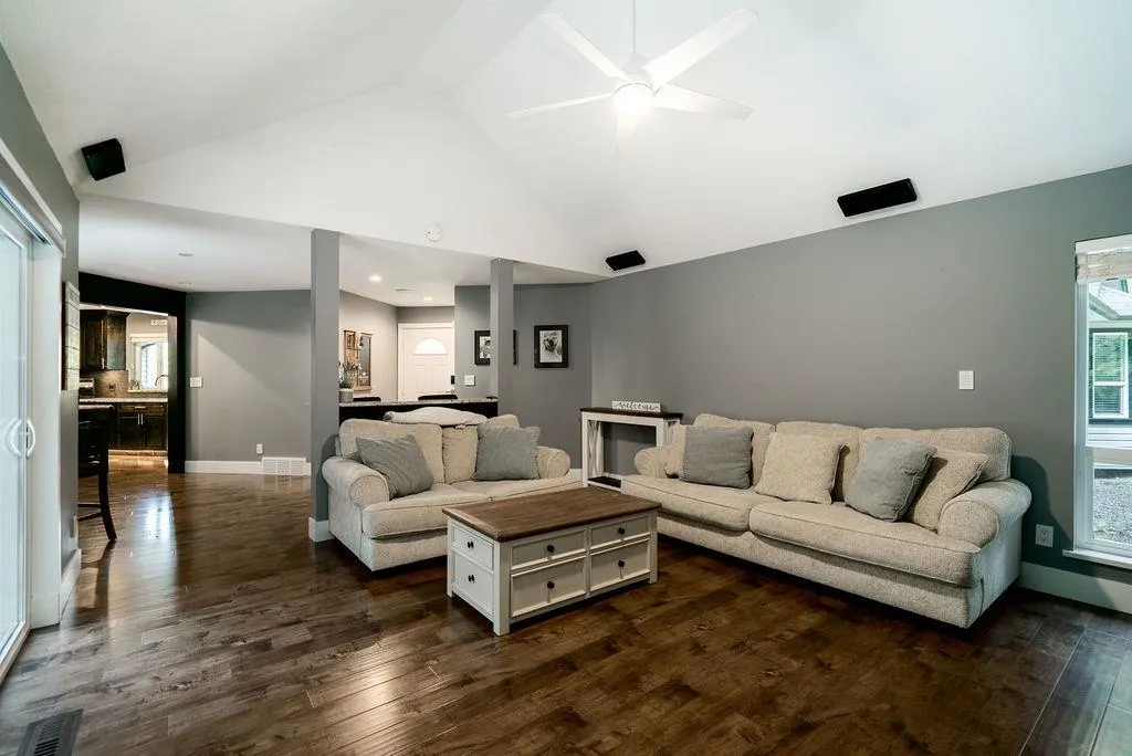 30210 Keystone Avenue