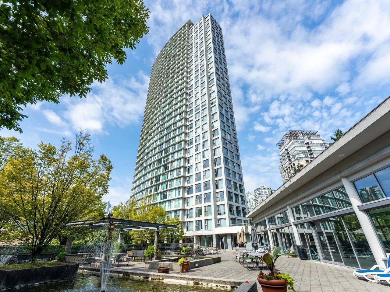 501 1009 Expo Boulevard