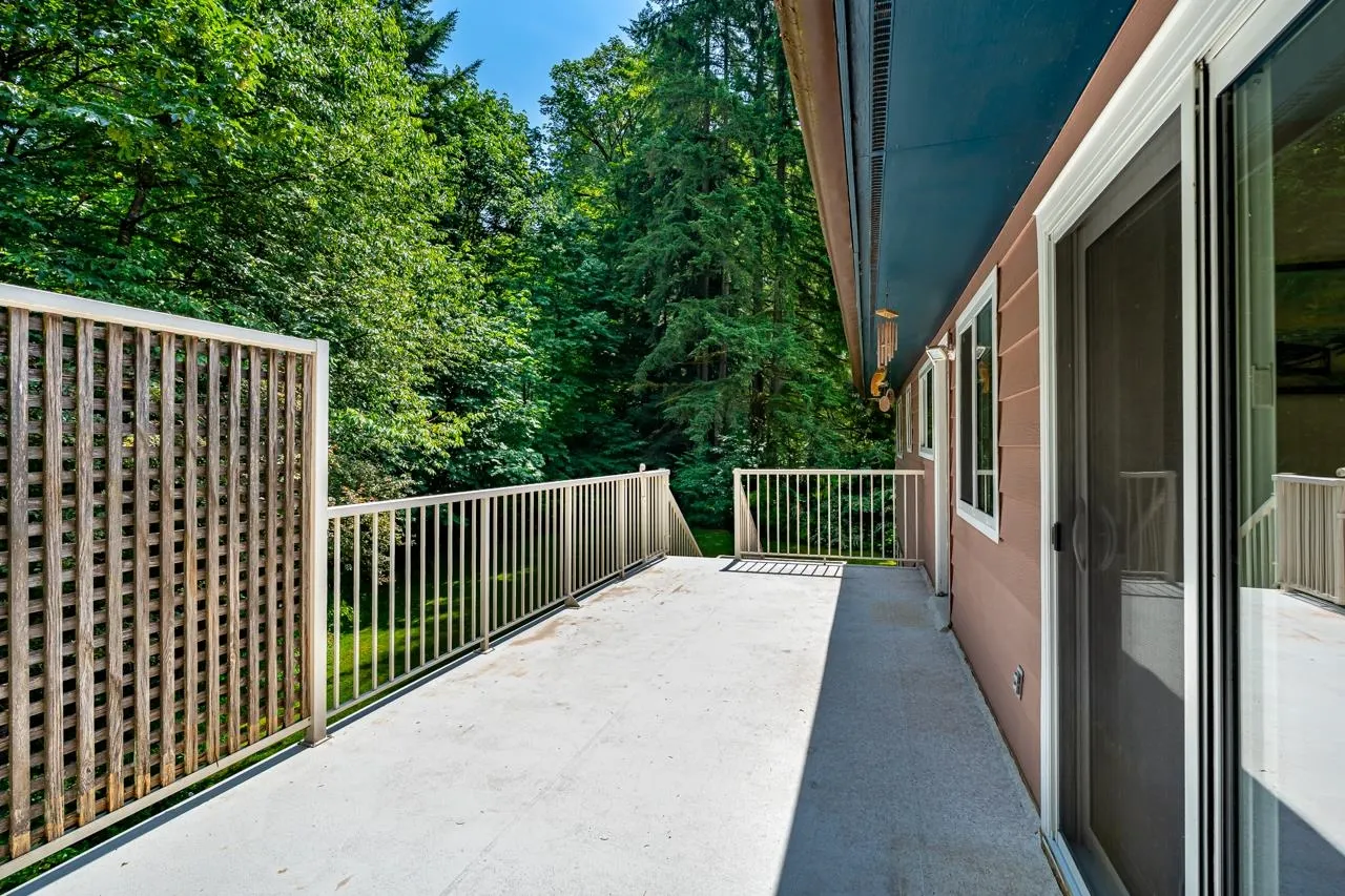 2283 Park Crescent