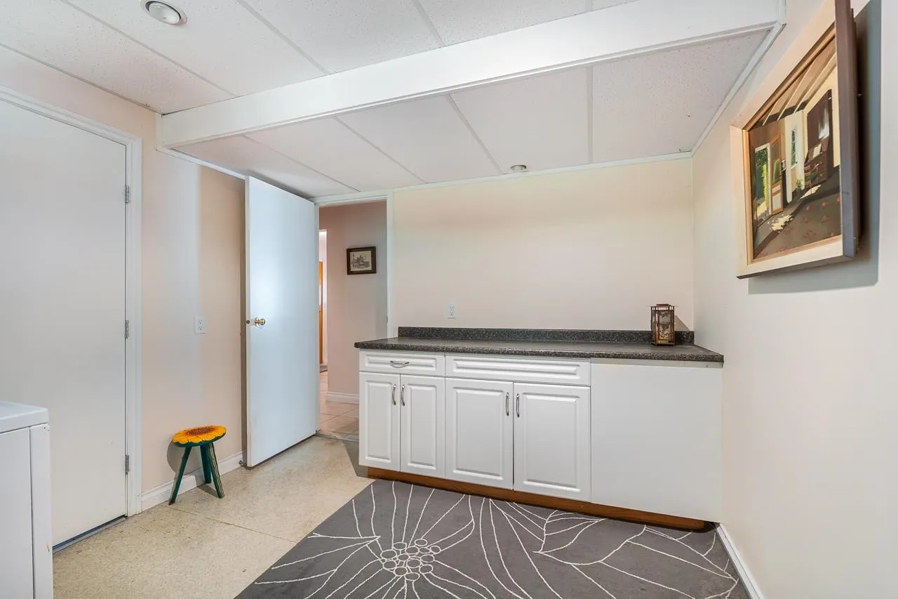 2283 Park Crescent