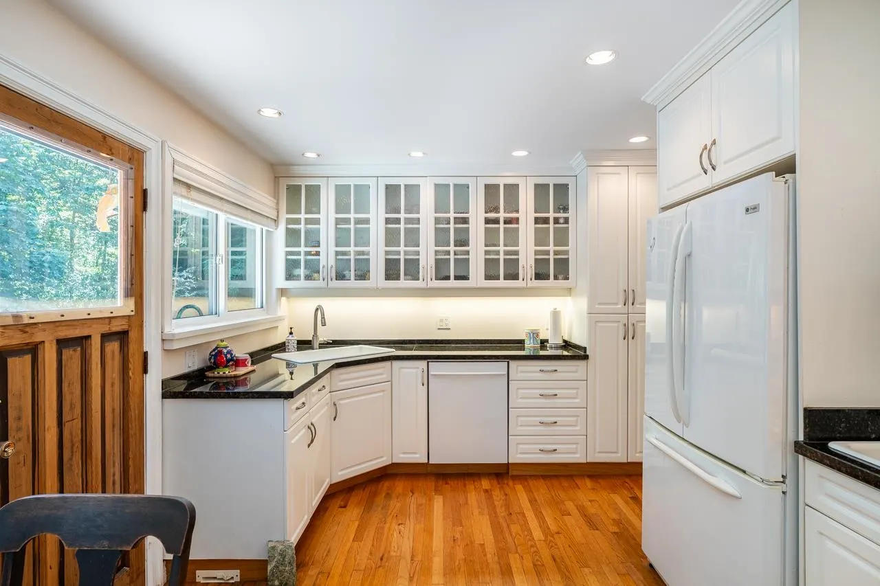 2283 Park Crescent