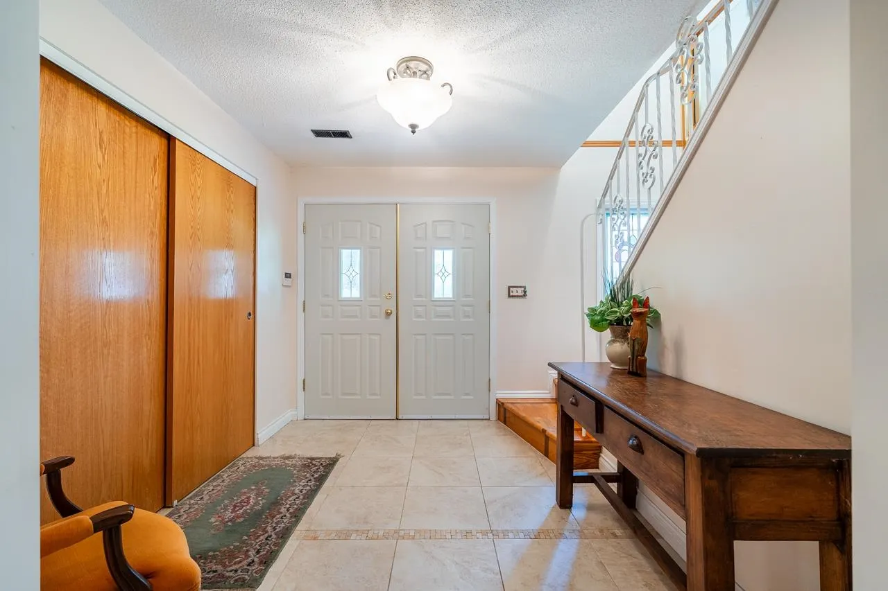 2283 Park Crescent