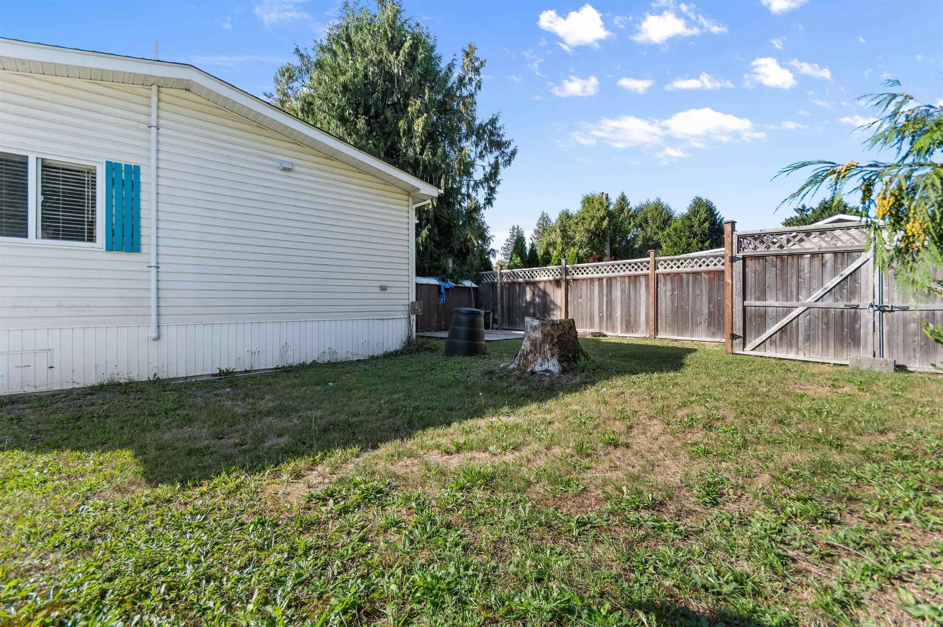 28 52324 Yale Road