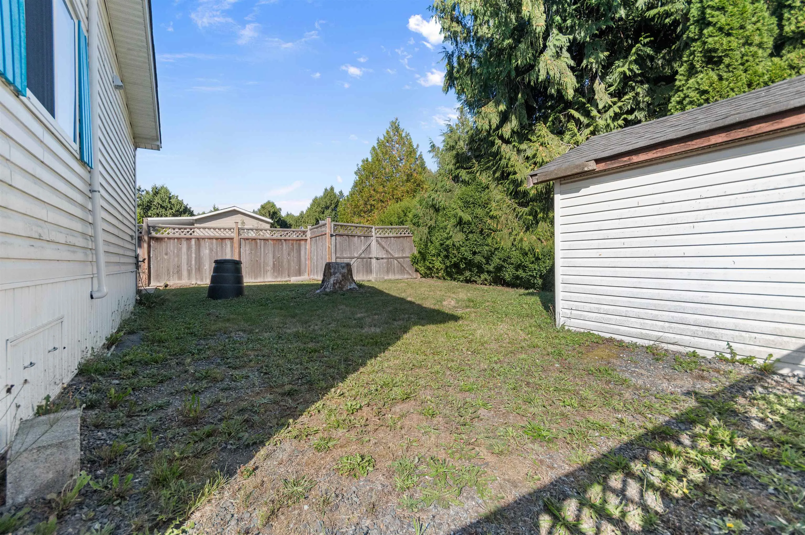 28 52324 Yale Road