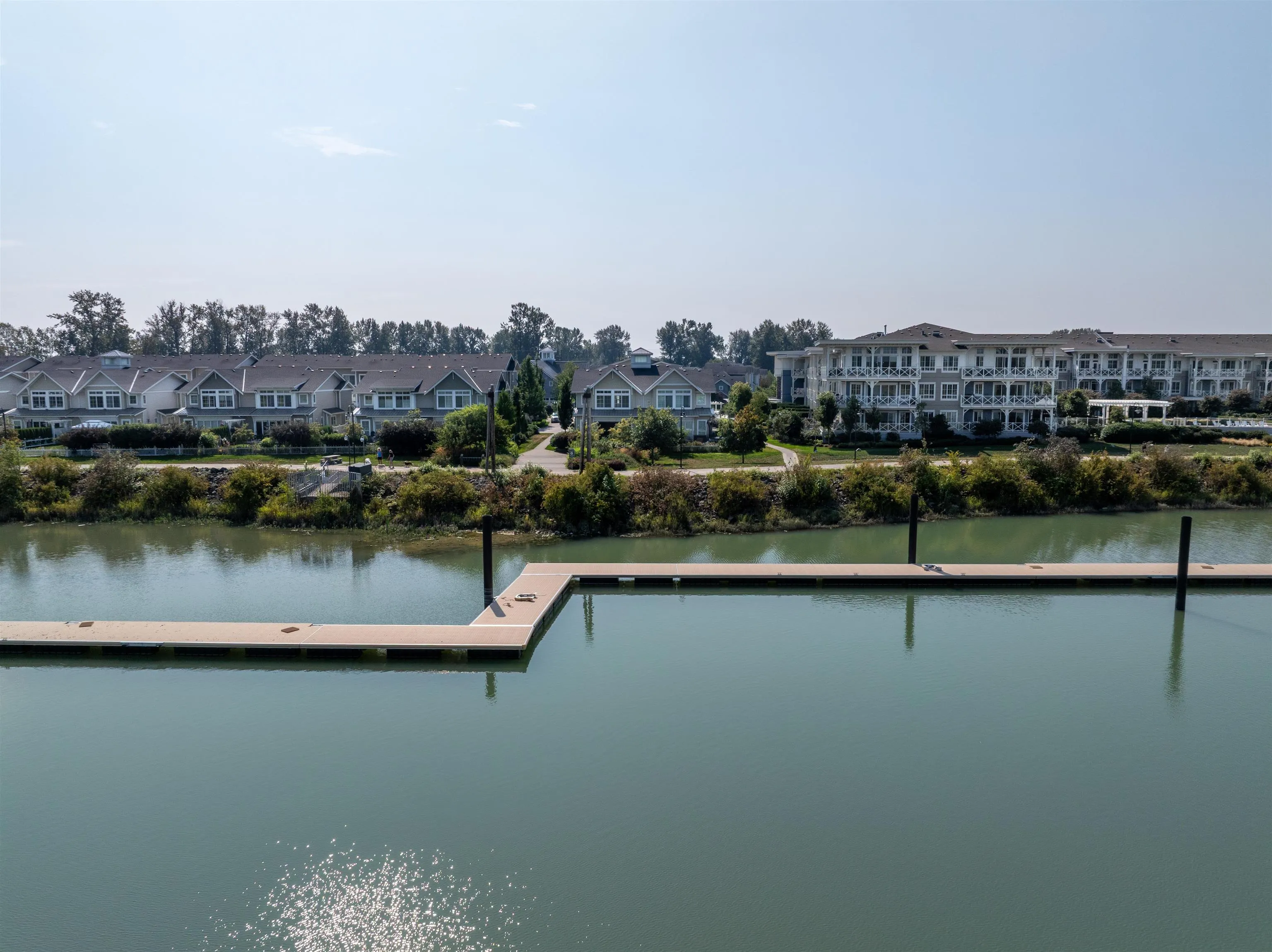 2 5551 Admiral Way
