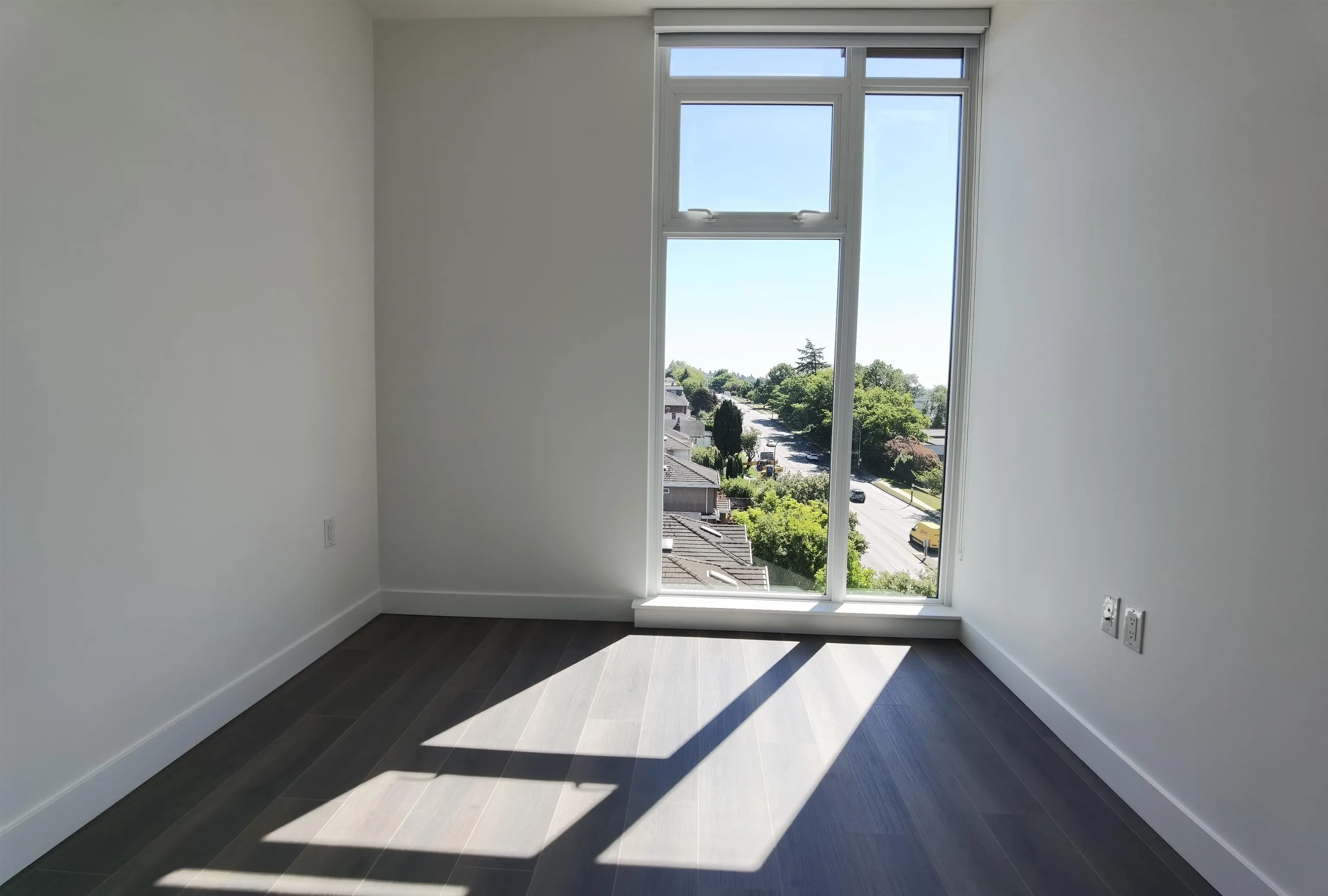 506 8181 Chester Street