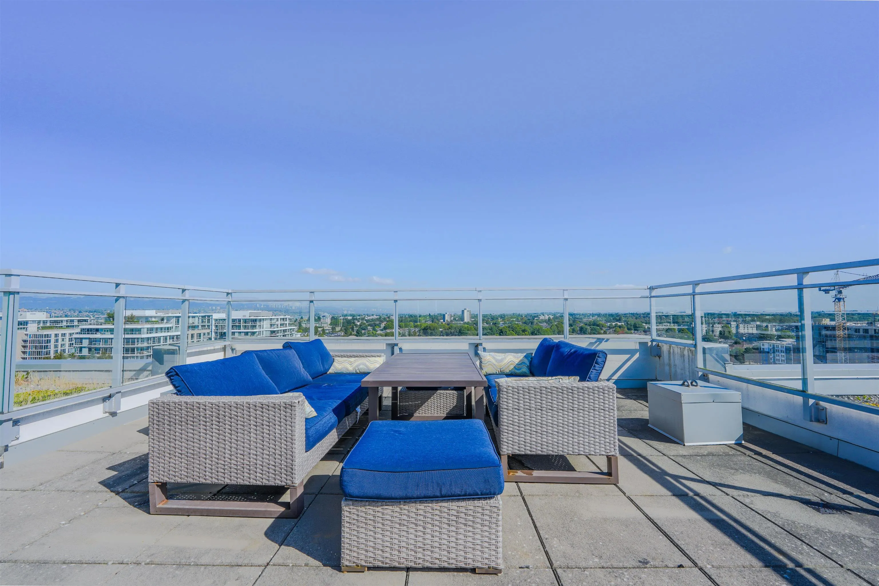PH 1705 8677 Capstan Way