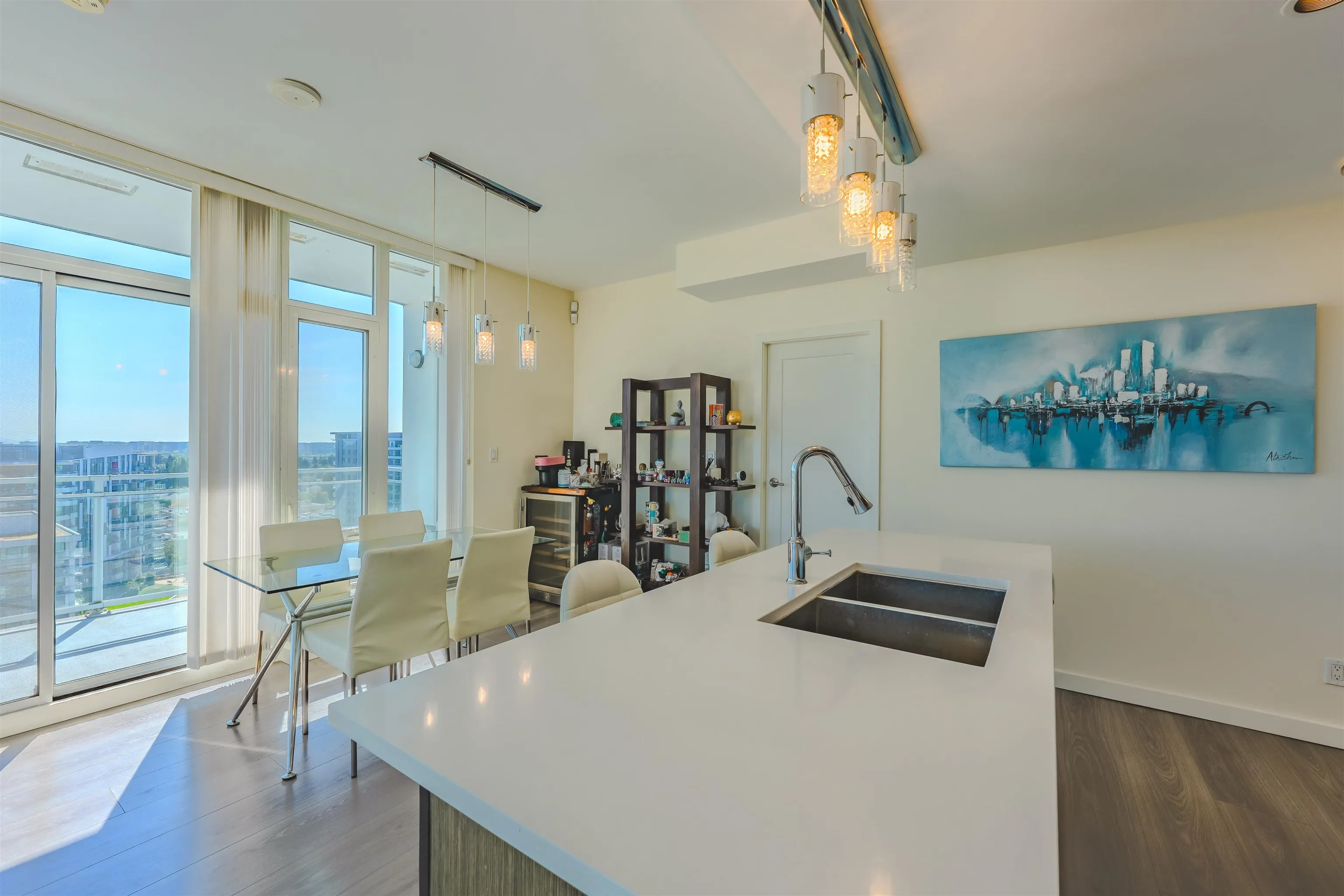 PH 1705 8677 Capstan Way